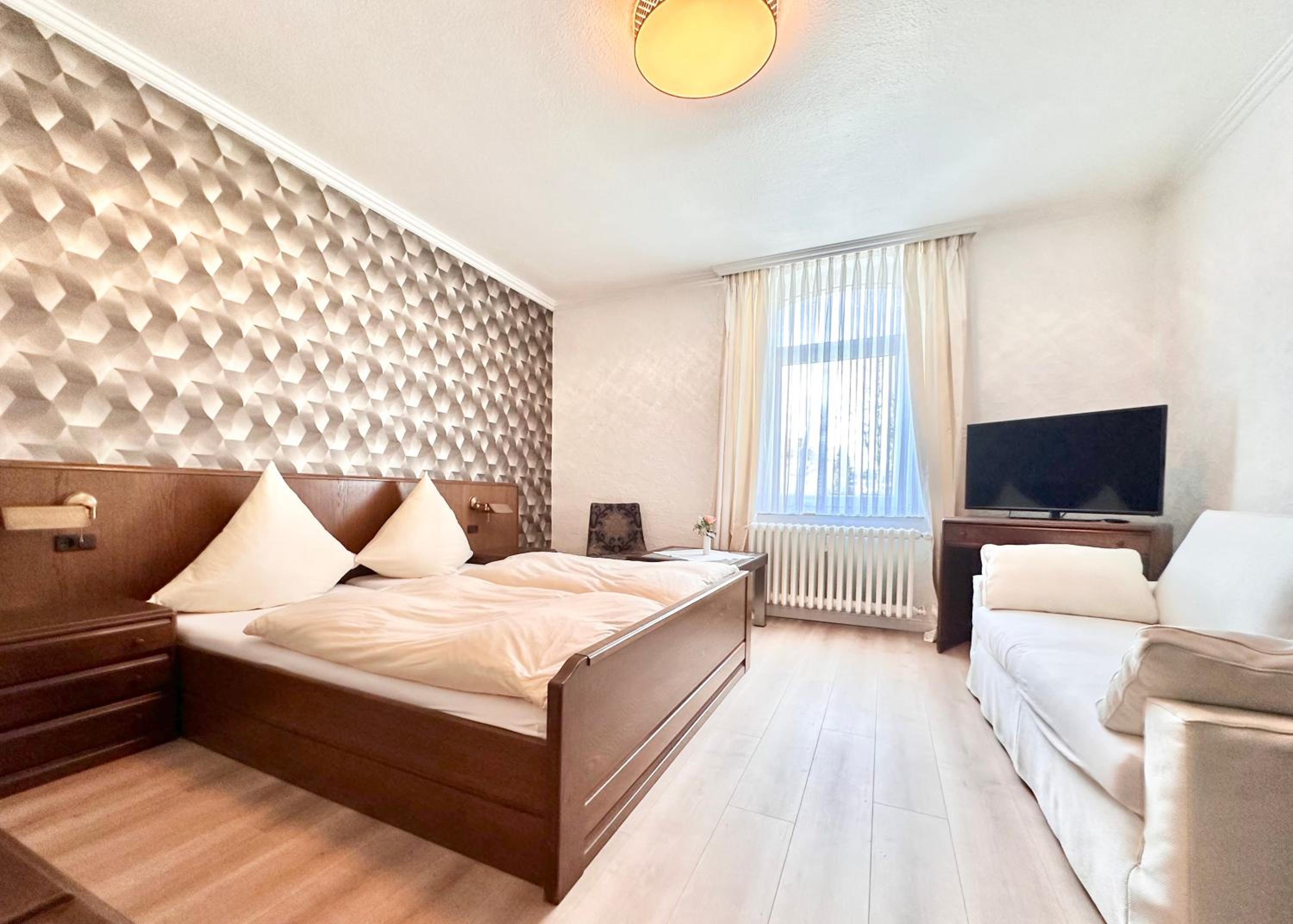Double Room with Private Bathroom photo 1