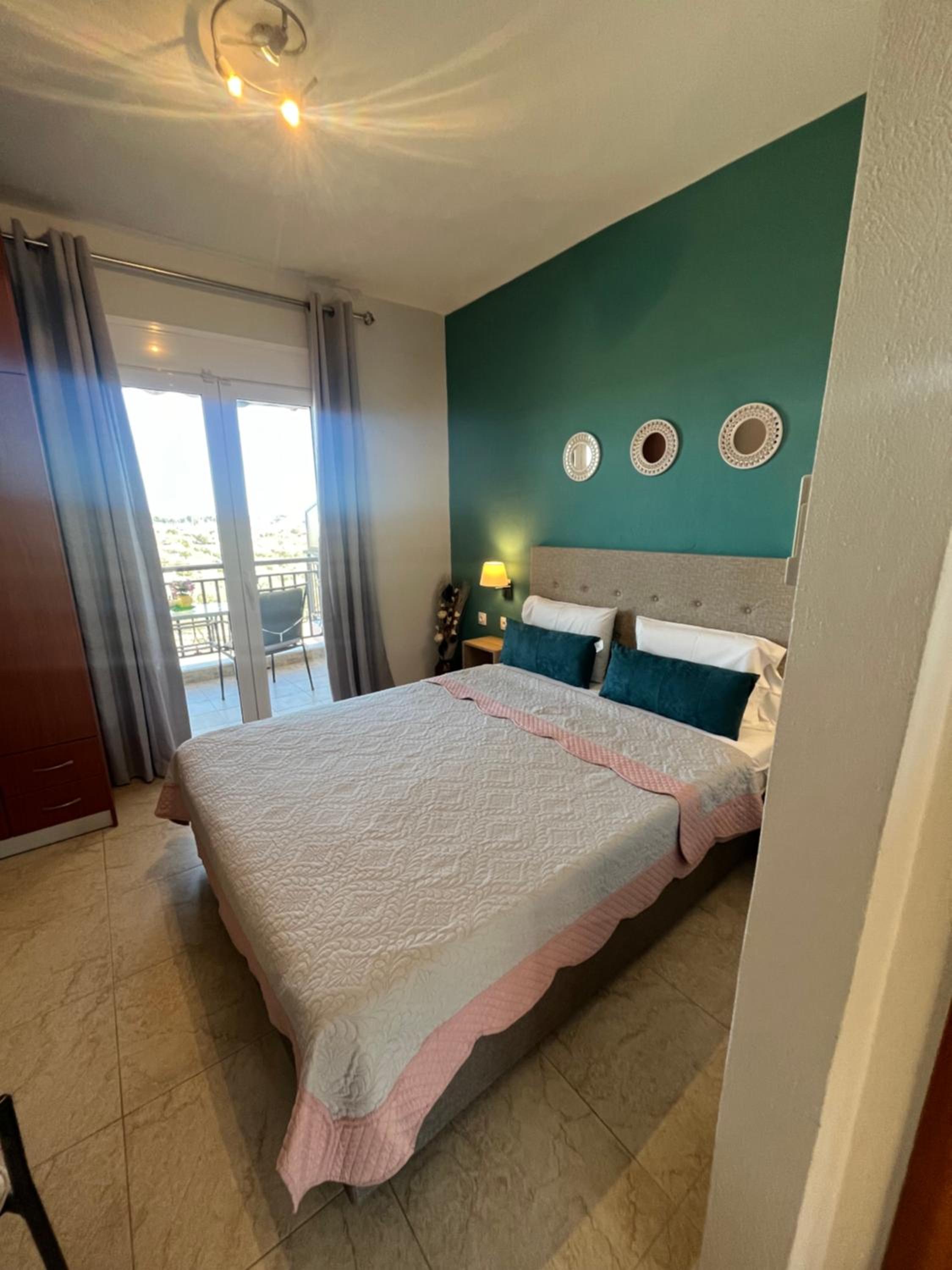 Small Double Room photo 1