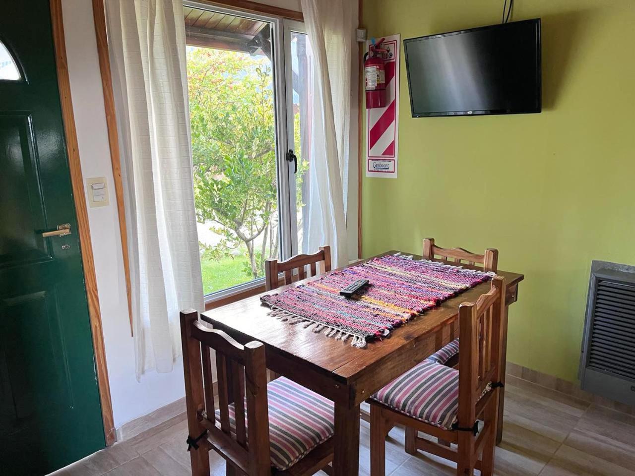 Two-Bedroom Bungalow (4 Adults) photo 2