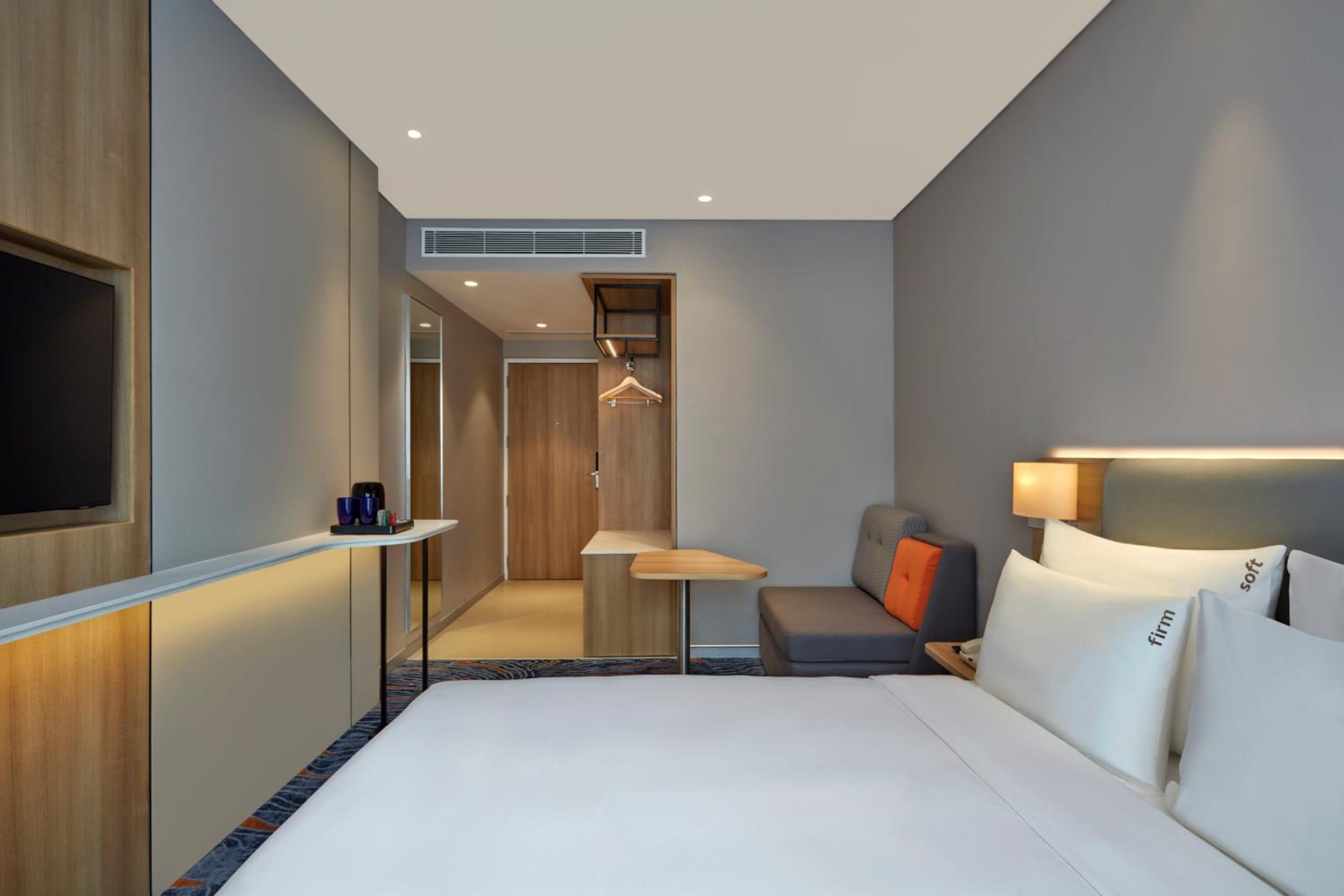 Standard Queen Room - Photo 2
