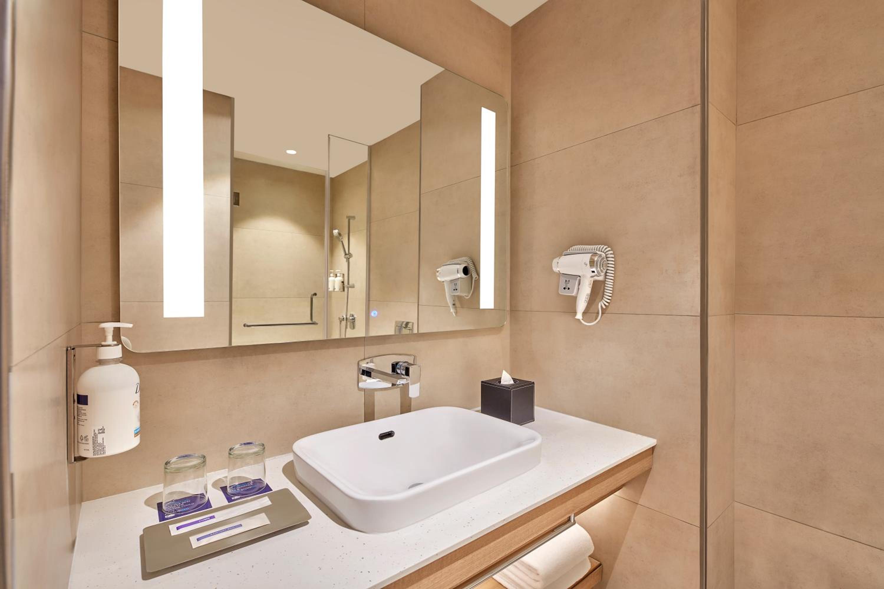 Standard Room - Photo 8