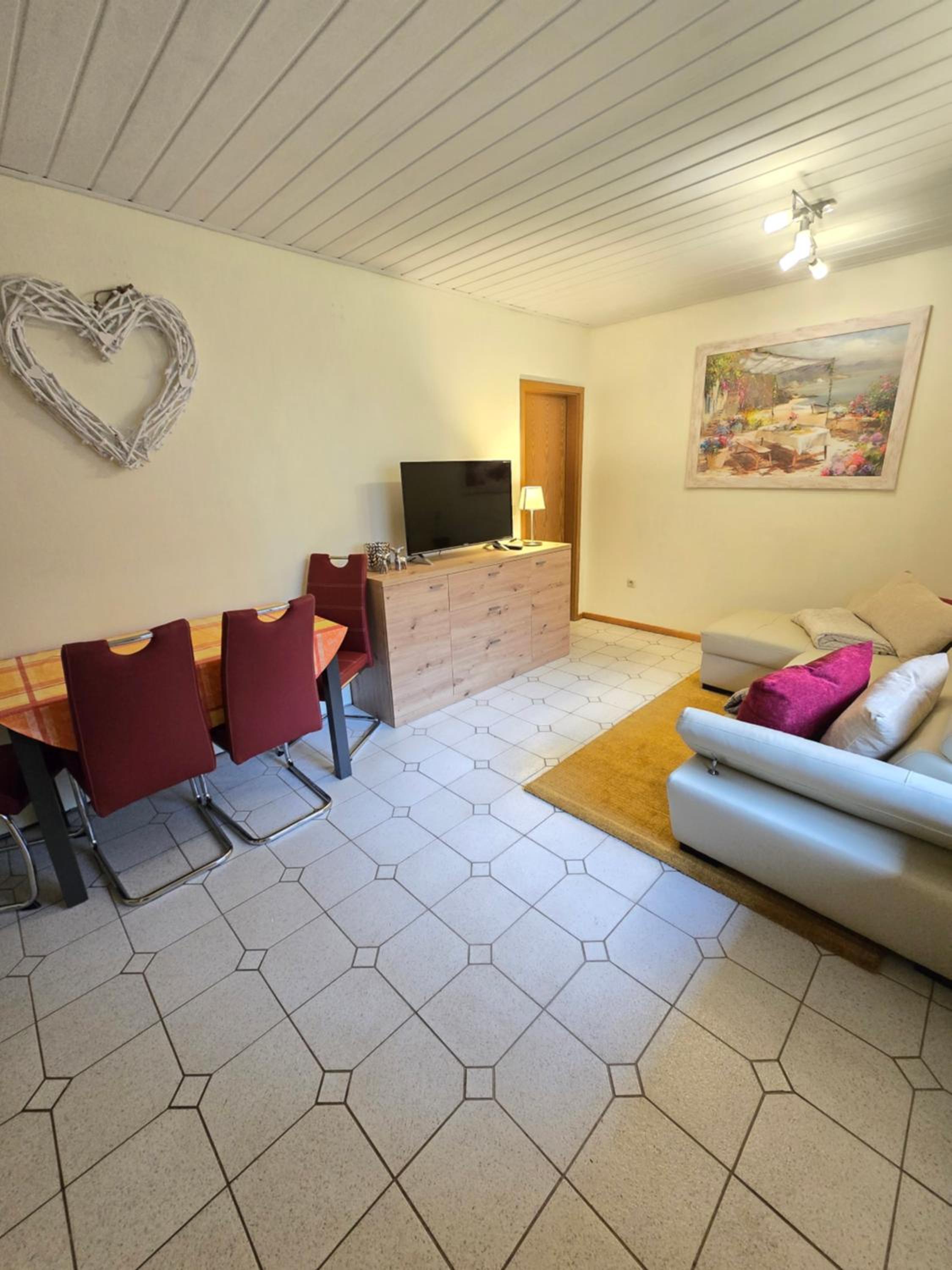 One-Bedroom House photo 1