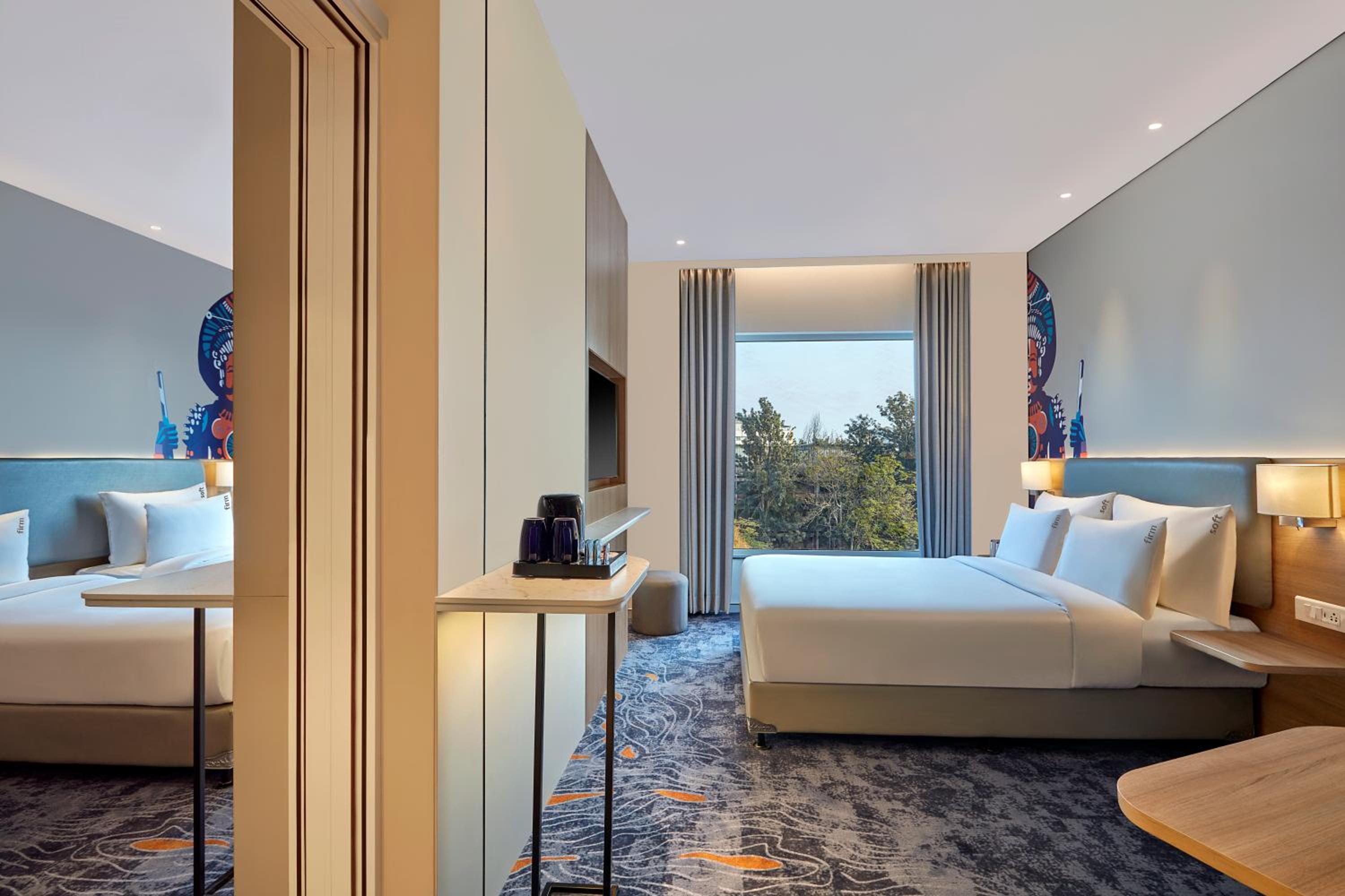 Standard Queen Room - Accessible photo 2