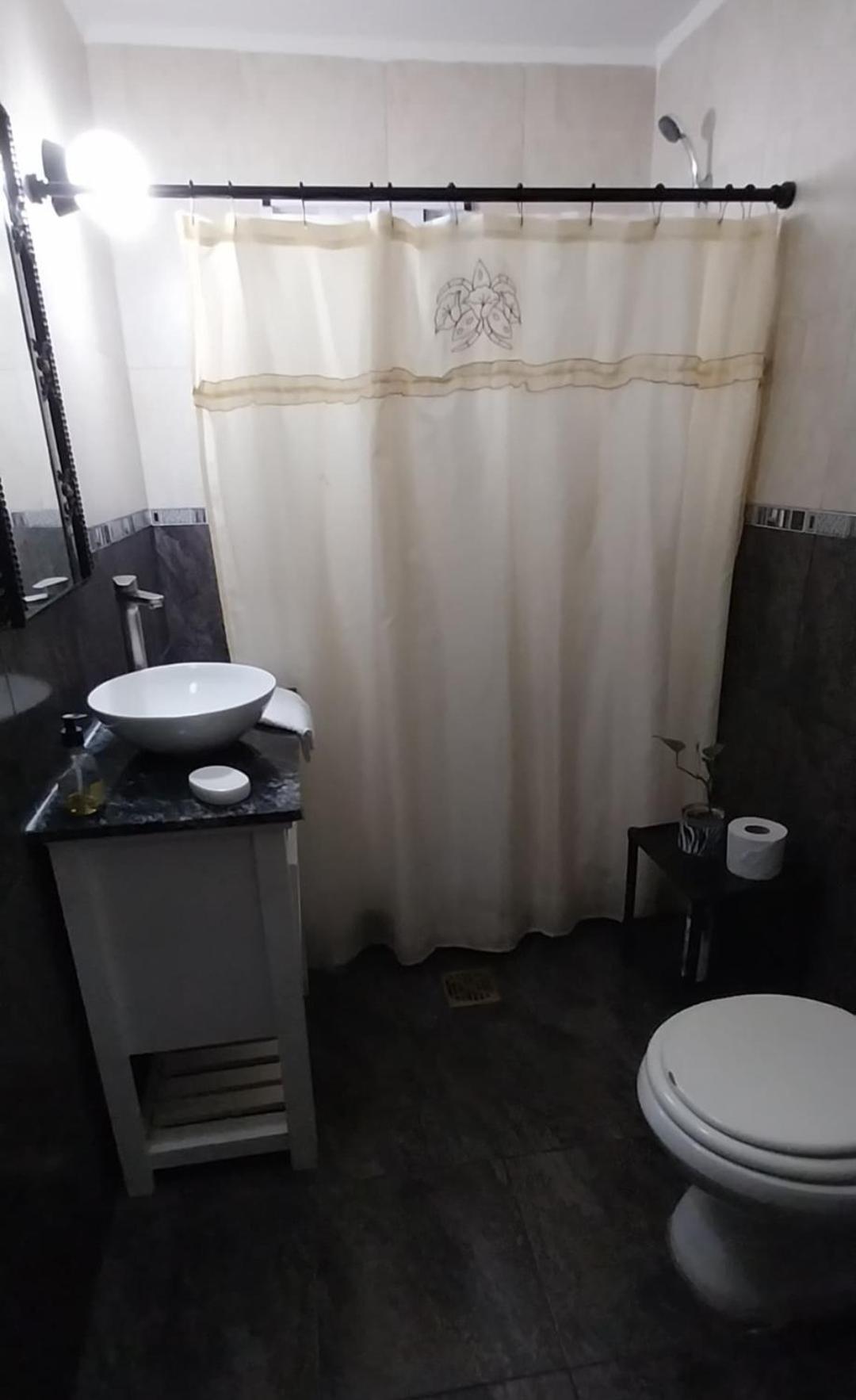 One-Bedroom House photo 2