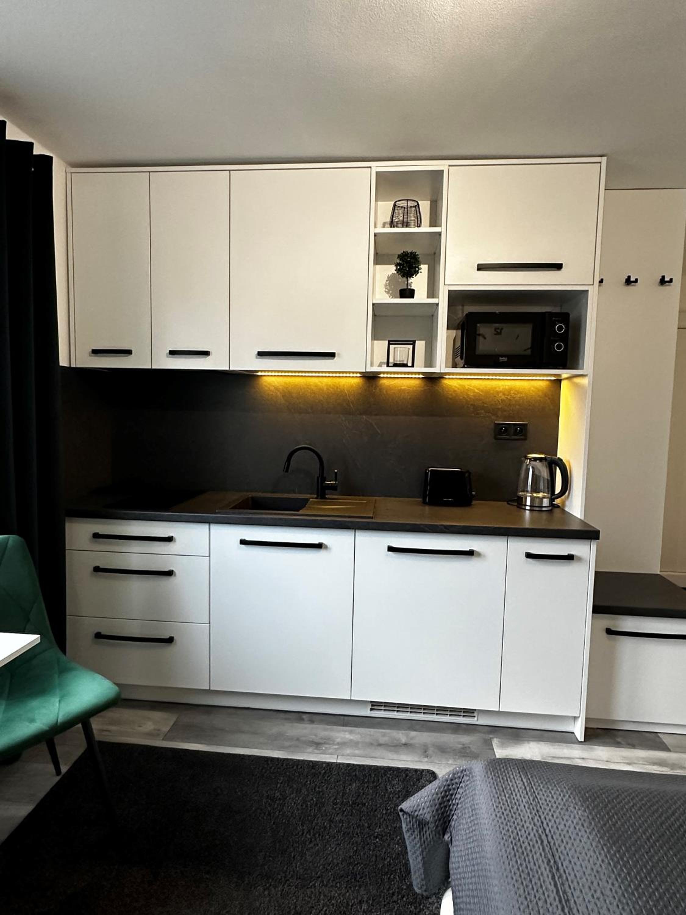 Deluxe Double Studio - Photo 3