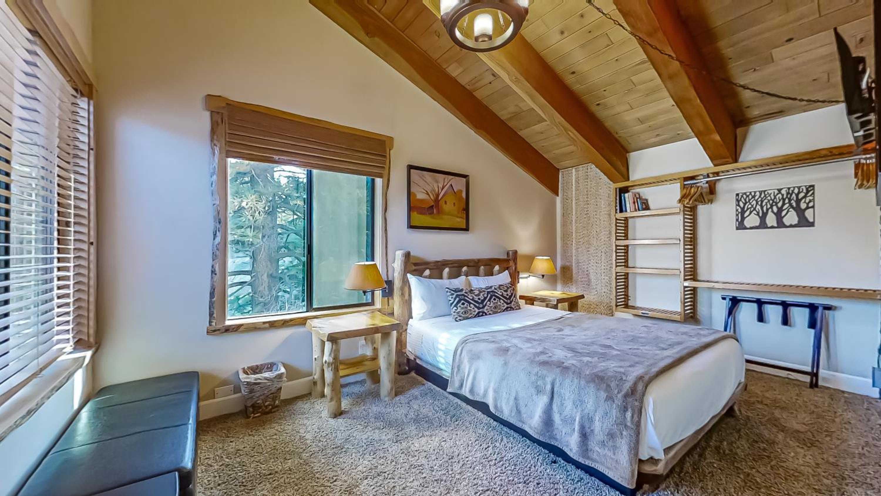 Four-Bedroom House photo 2
