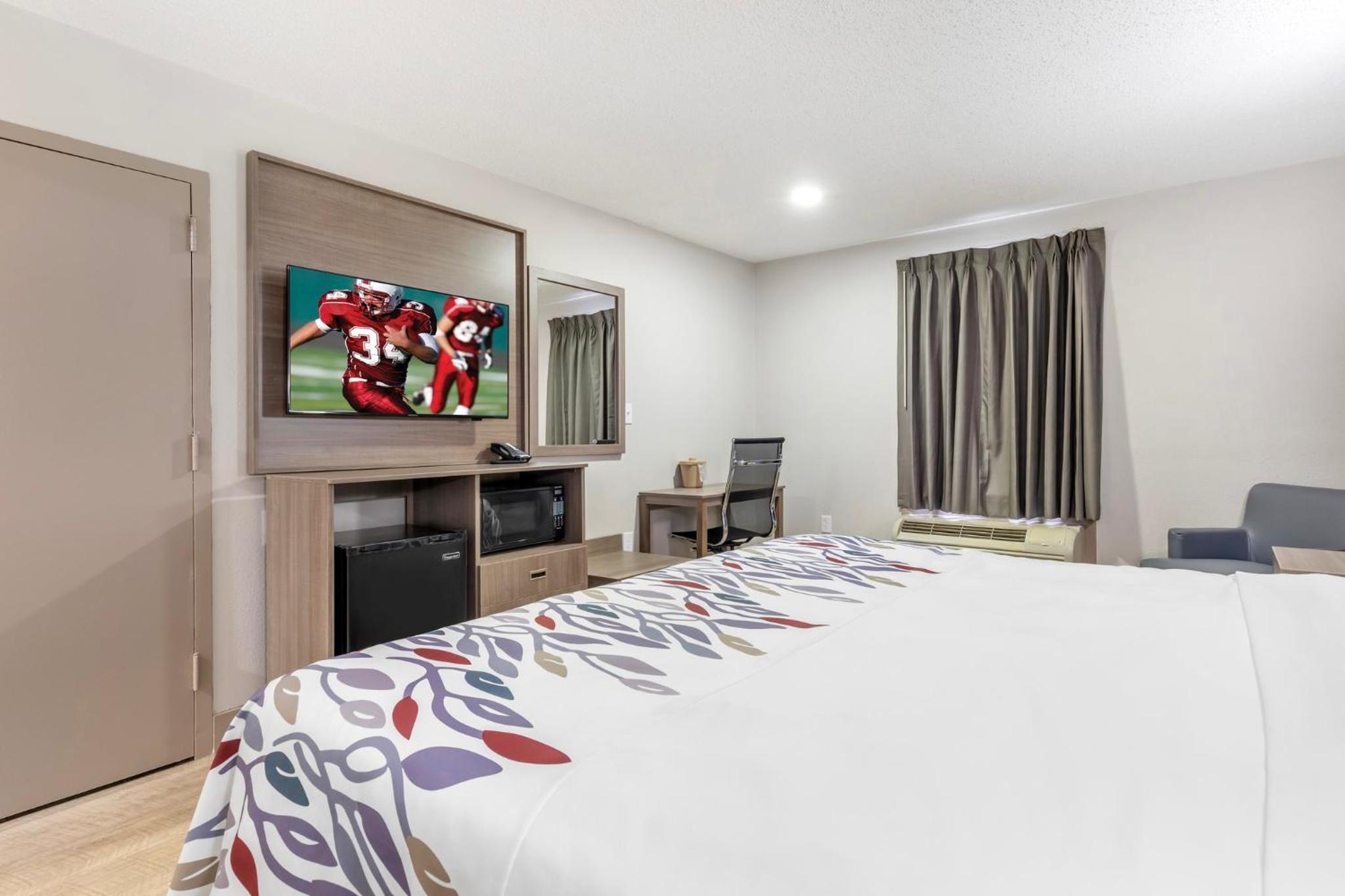 Deluxe King Room Non-Smoking - Photo 3