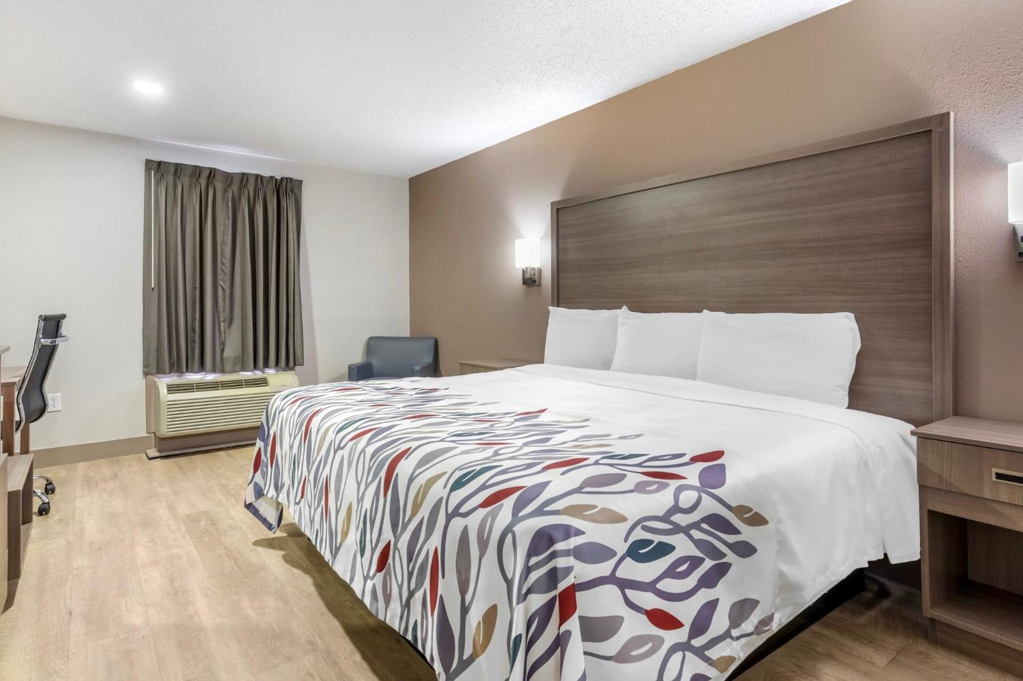 Deluxe King Room Non-Smoking - Photo 1