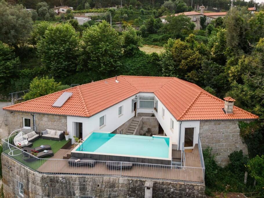 Villa photo 3