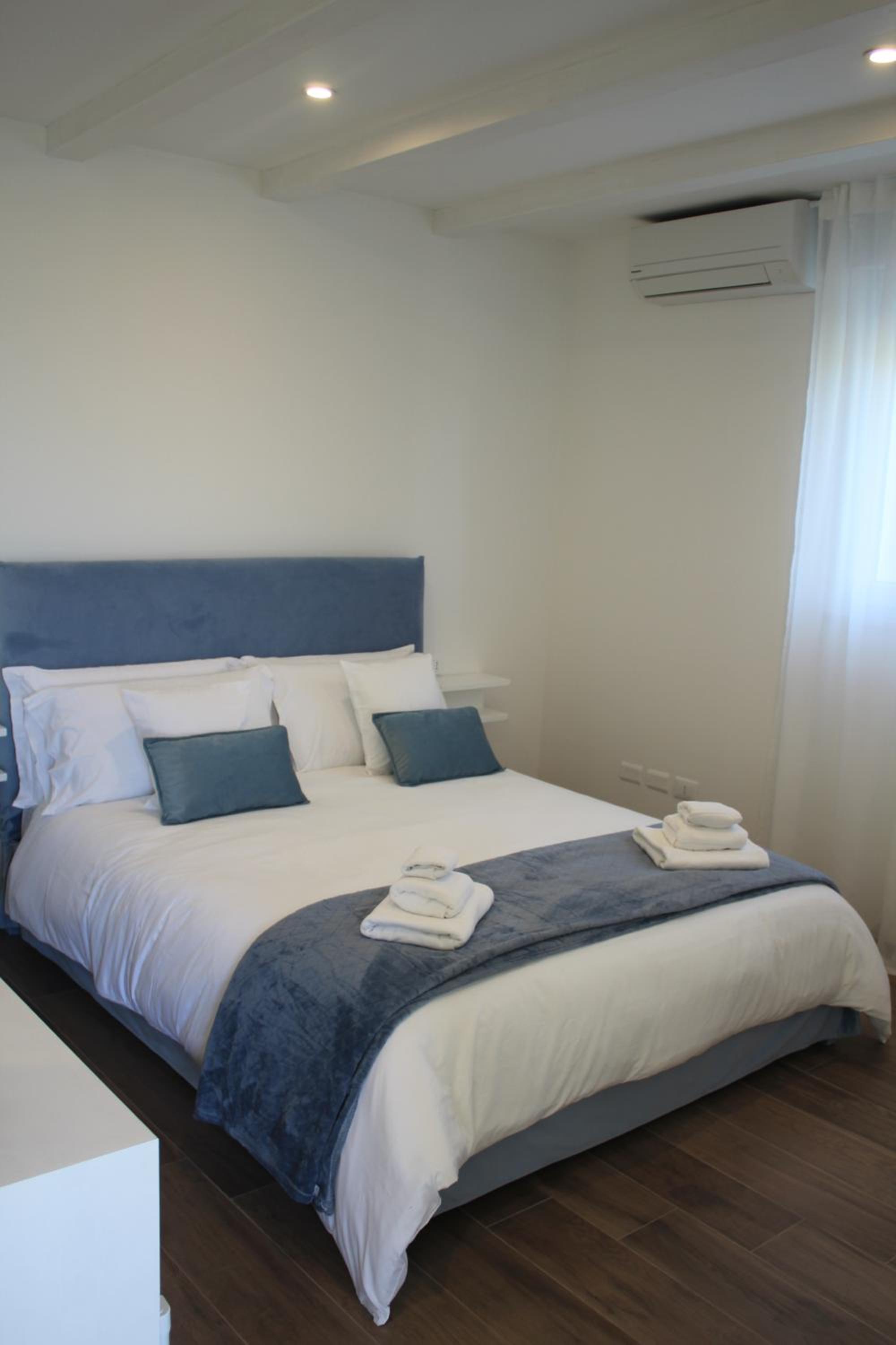Double Room with Private Bathroom photo 1