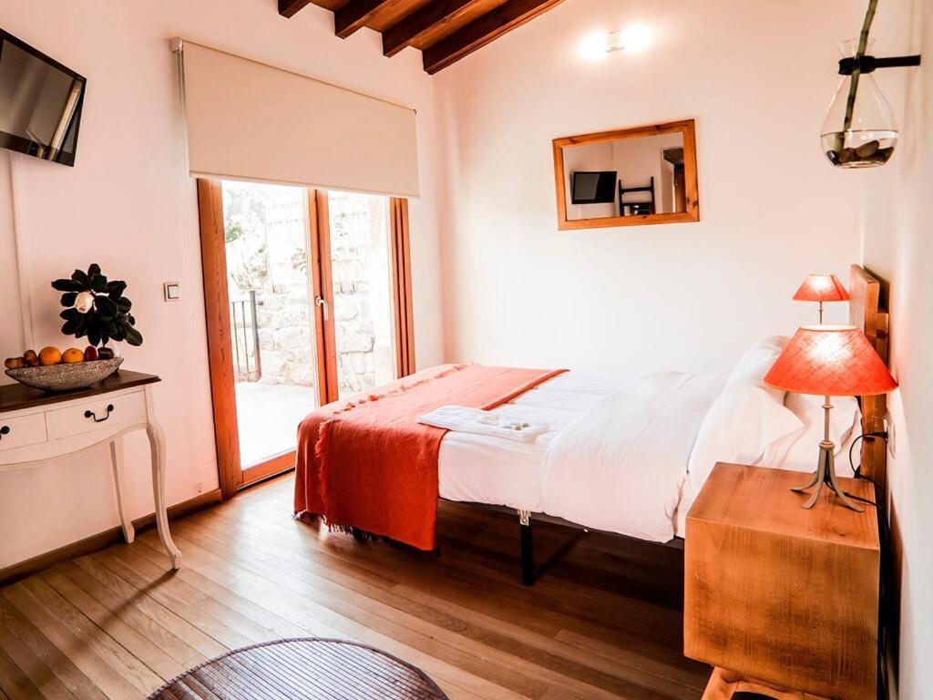 Habitación Doble con Ducha Adaptada - Acceso para Discapacitados