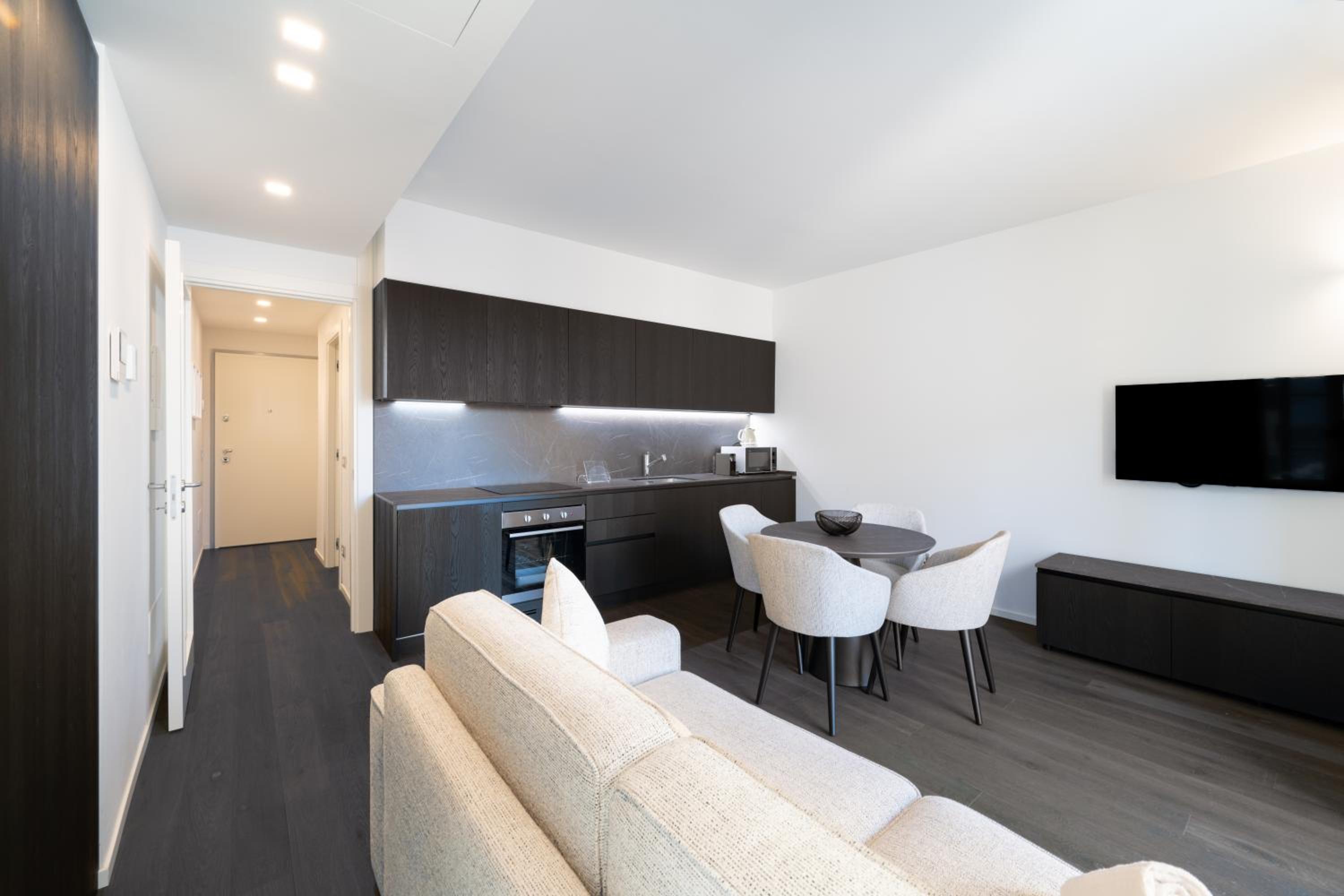 Deluxe Apartment photo 2