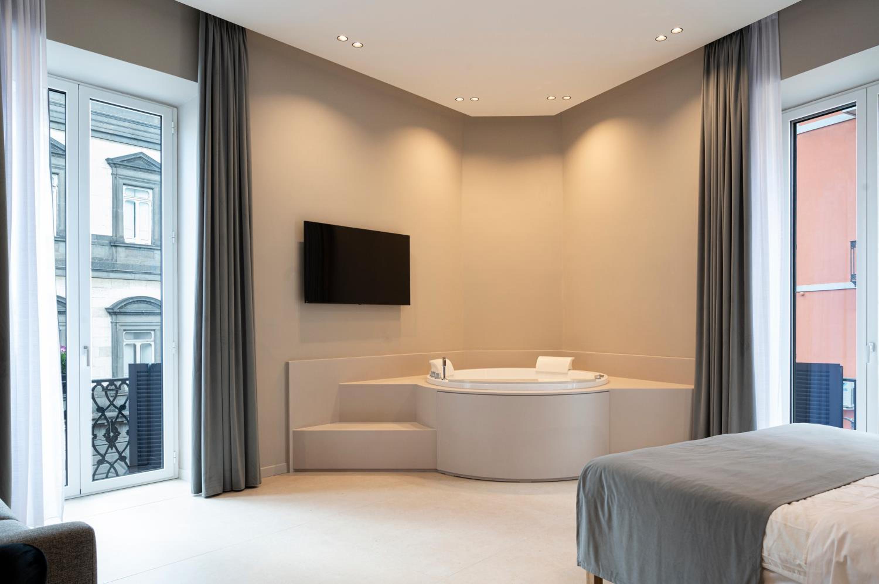 Deluxe Double or Twin Room with Spa Bath