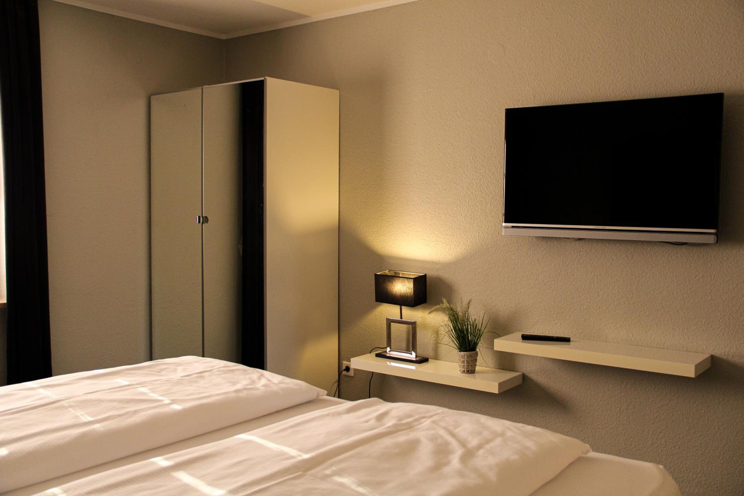 Three-Bedroom Apartment photo 2