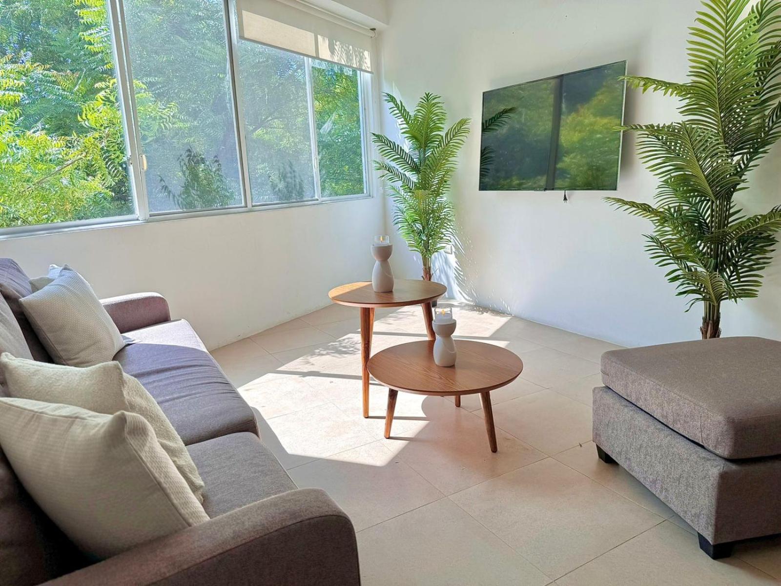Three-Bedroom Apartment photo 1