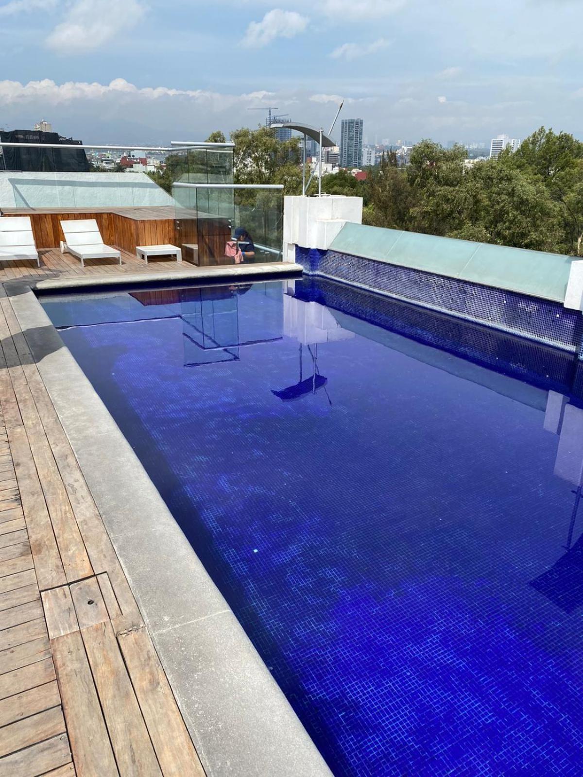 Queen Suite With Pool View