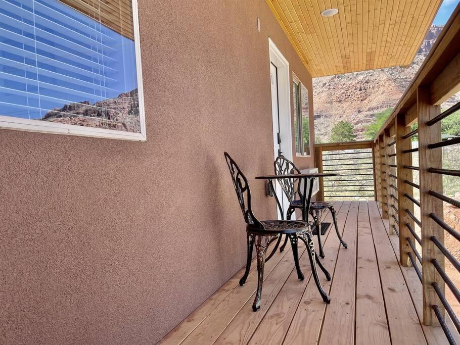 Two-Bedroom House photo 2