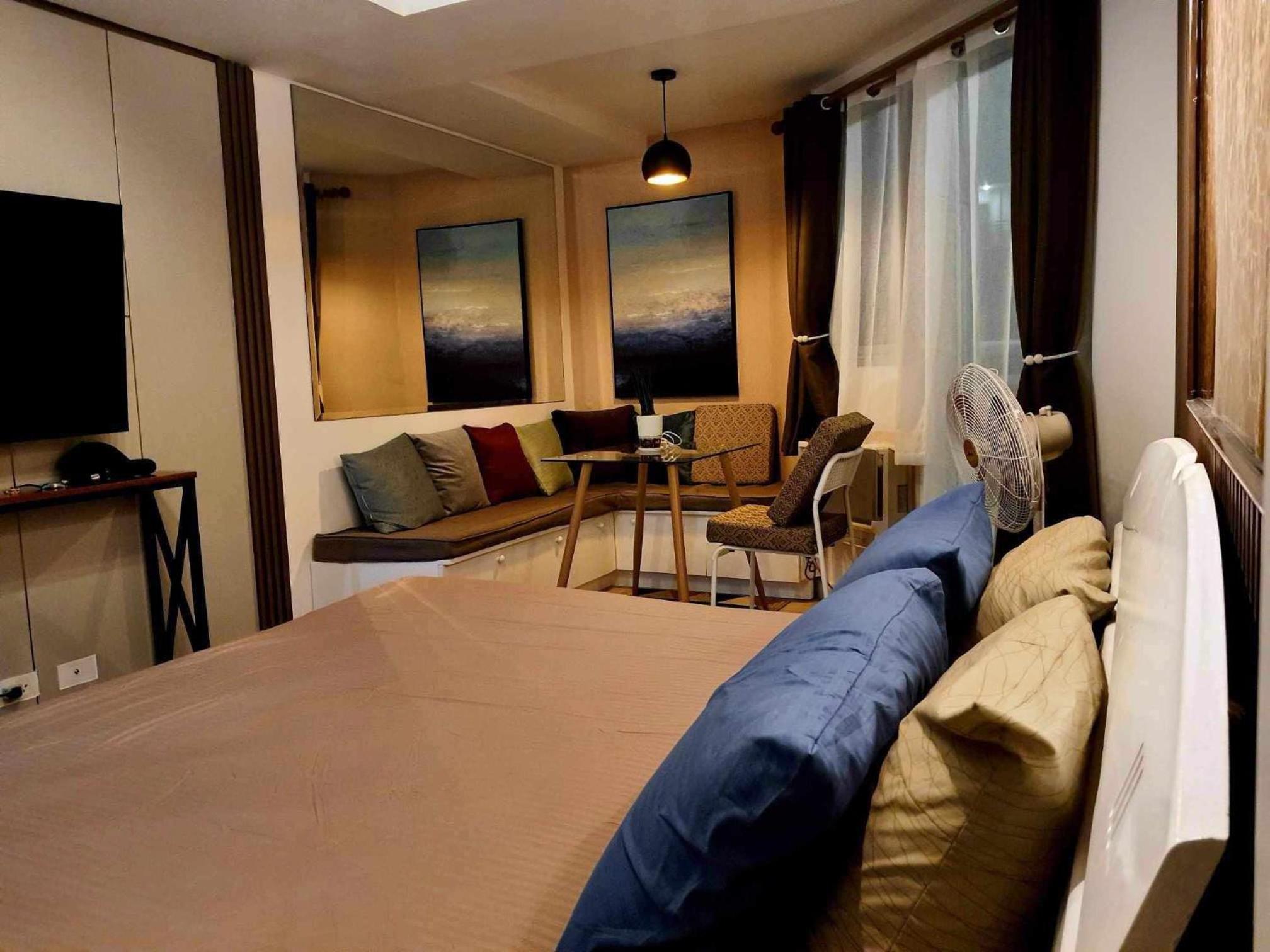 King Suite With Pool View photo 1