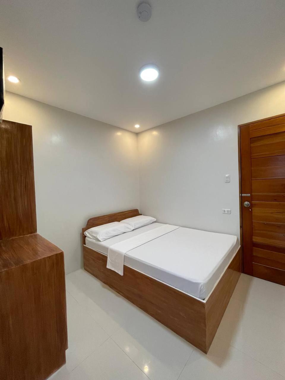 Apartment with Terrace photo 3