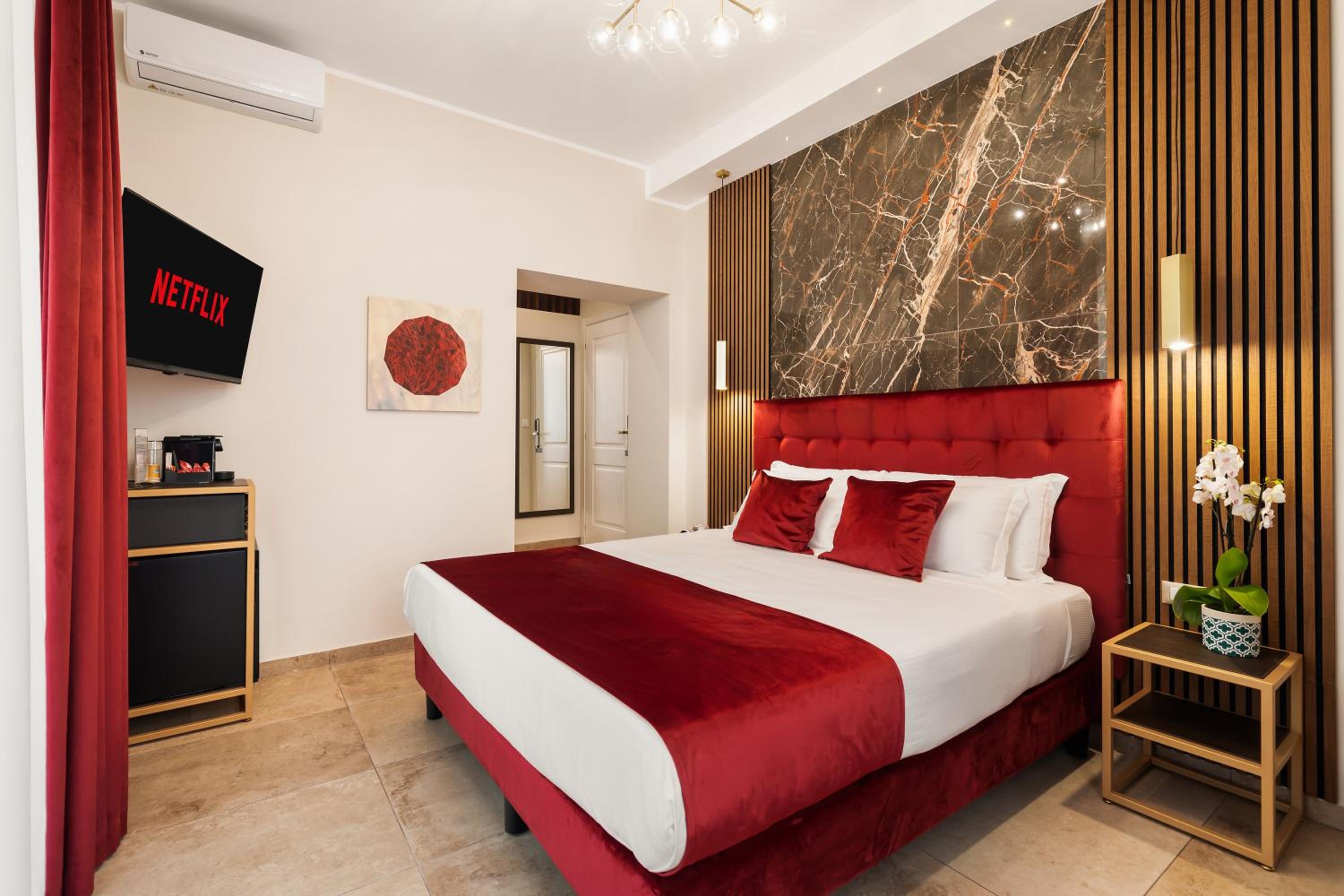 King Suite with Spa Bath