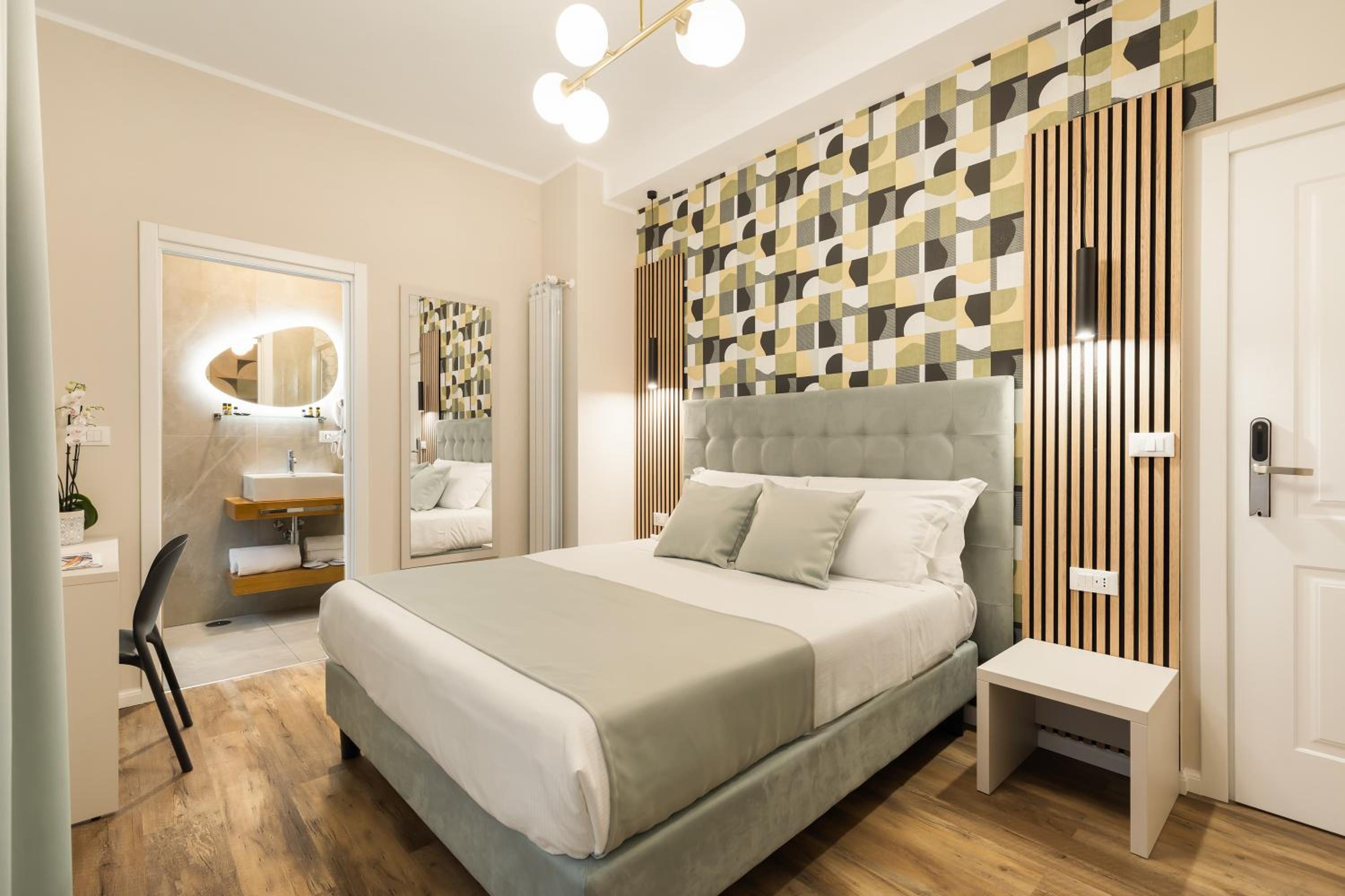 Queen Room