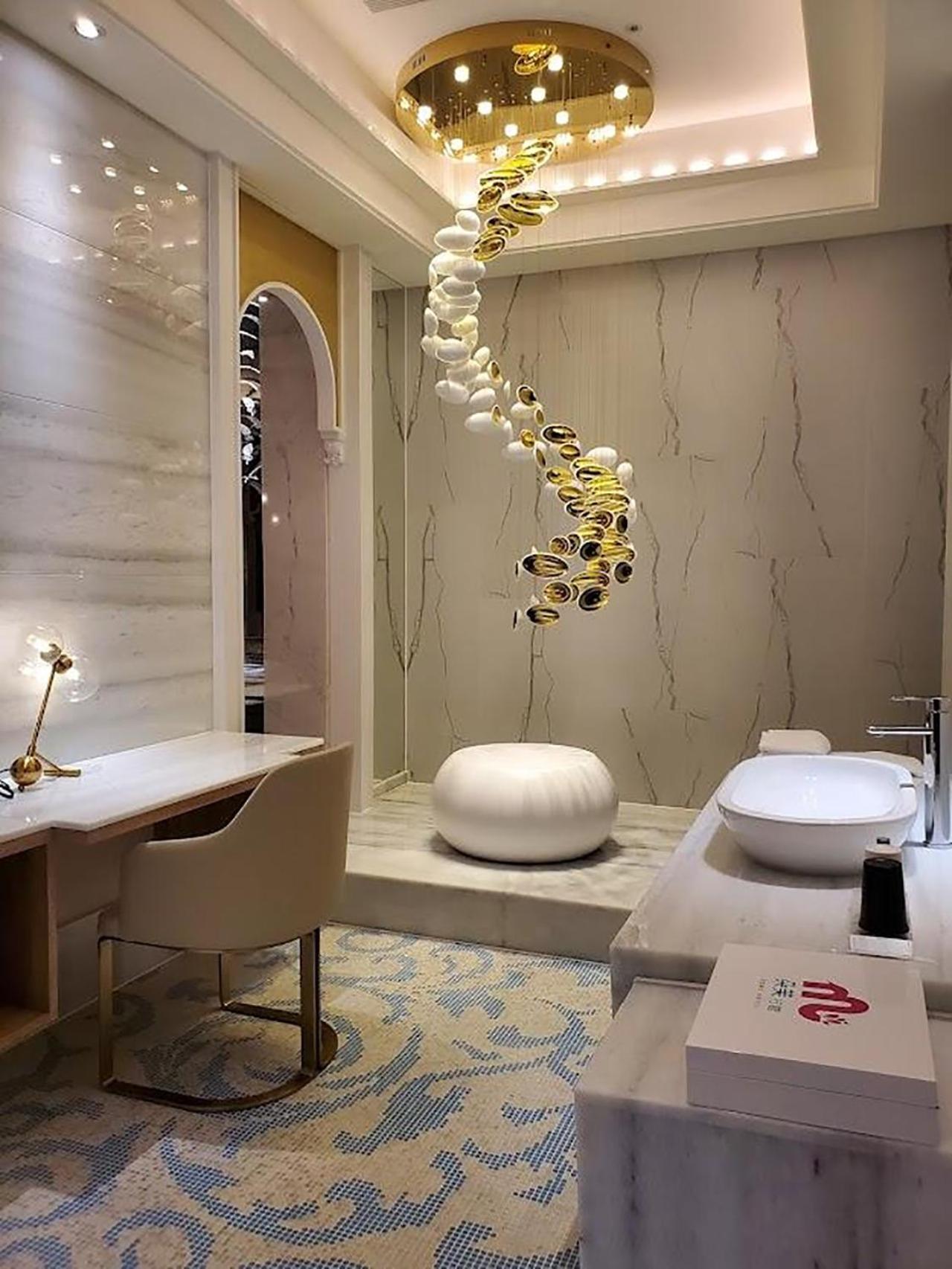 Standard Queen Room - Photo 14