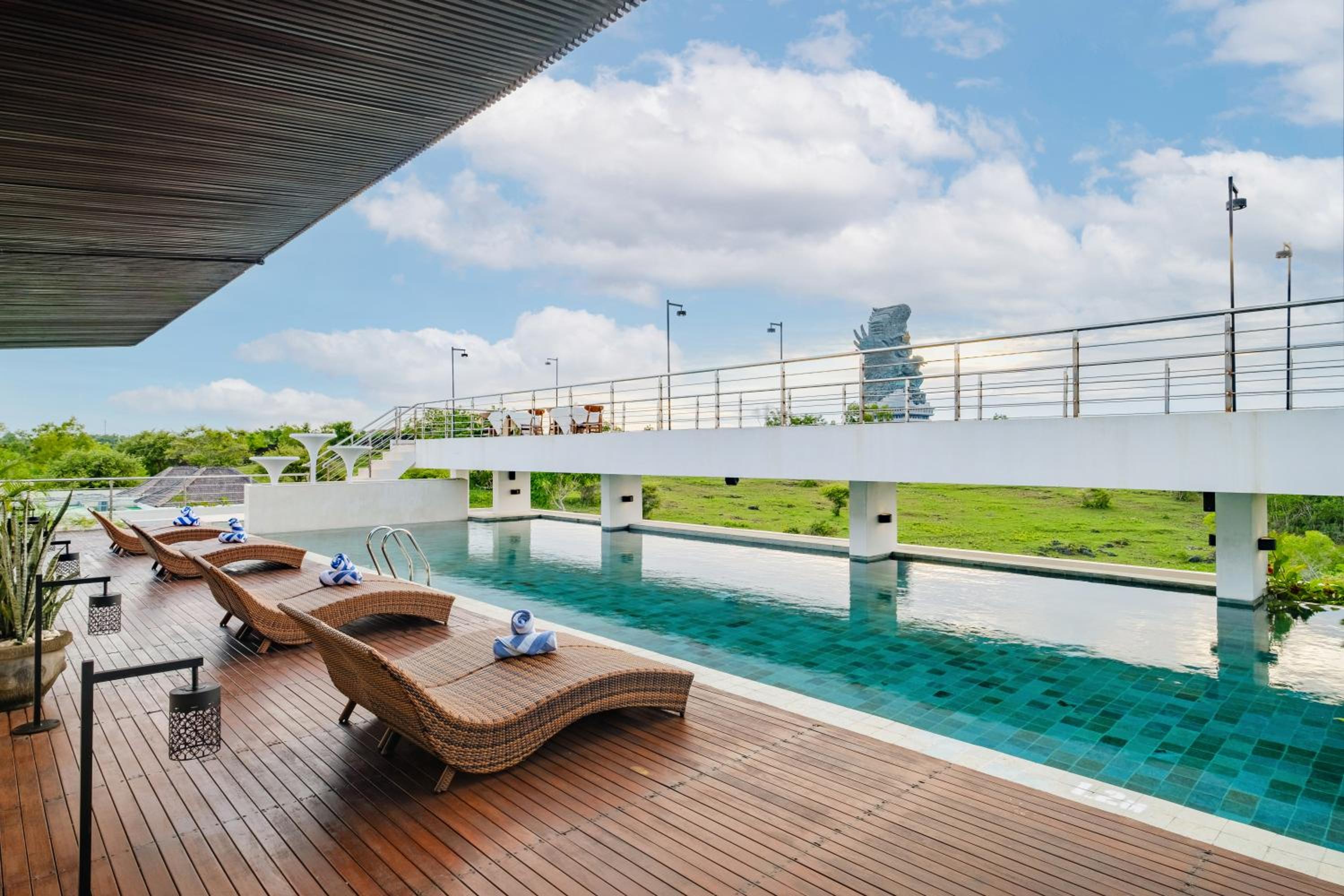One-Bedroom Villa with Private Pool - Photo 48