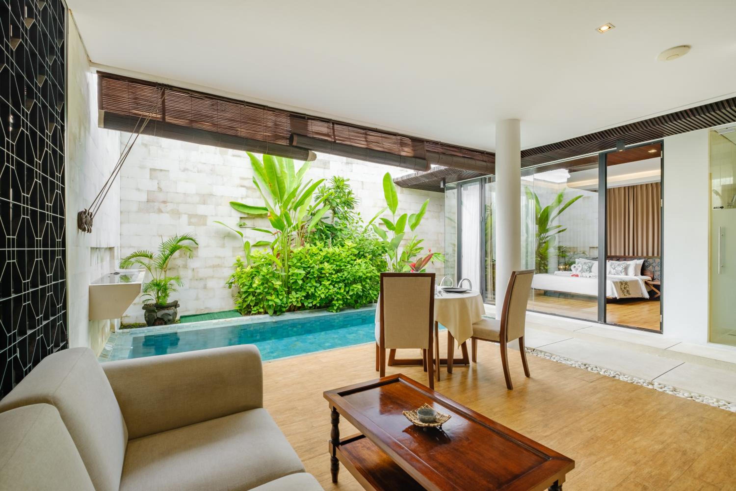 One-Bedroom Villa with Private Pool - Photo 44