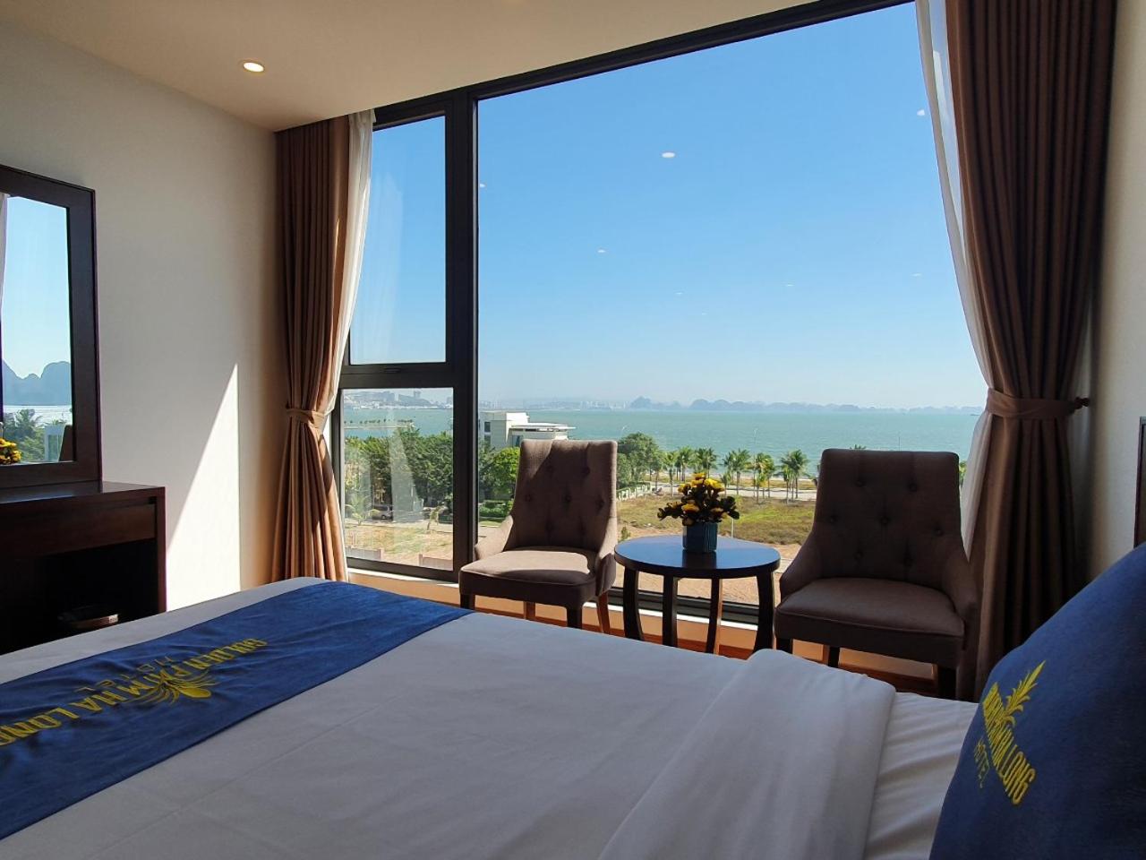 Family Room with Sea View - Photo 12