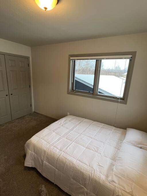 Three-Bedroom Apartment photo 1