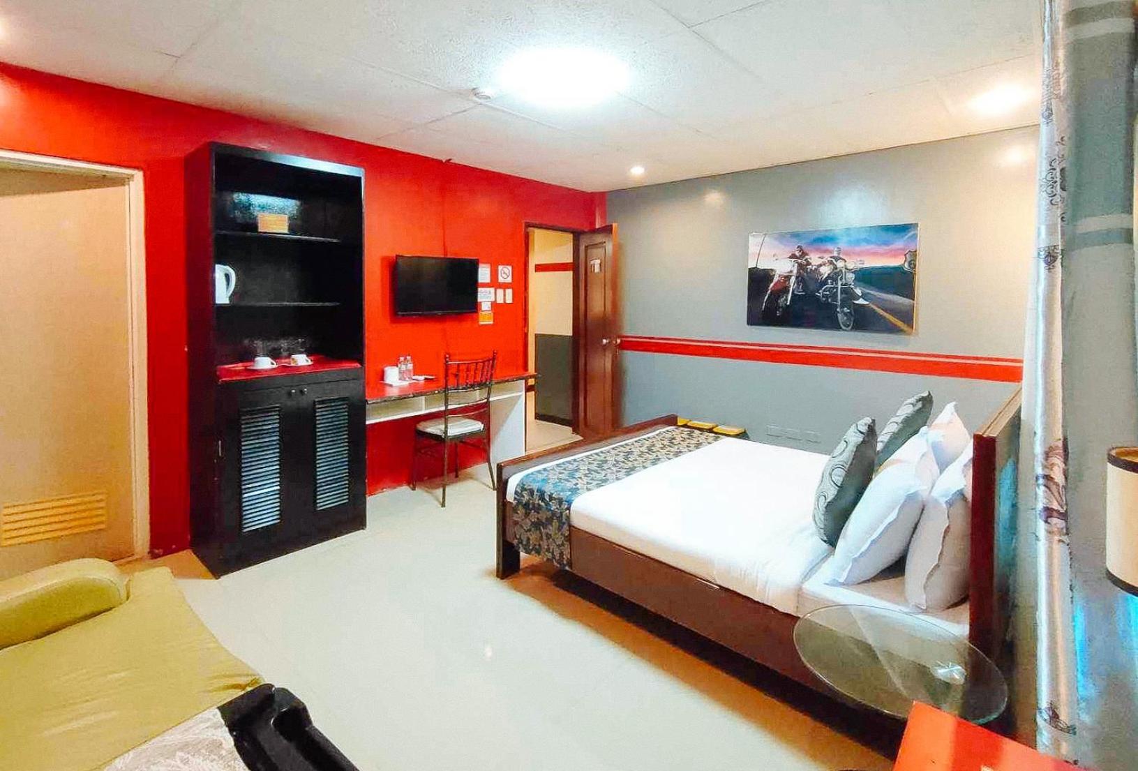 Double Room with Balcony photo 2