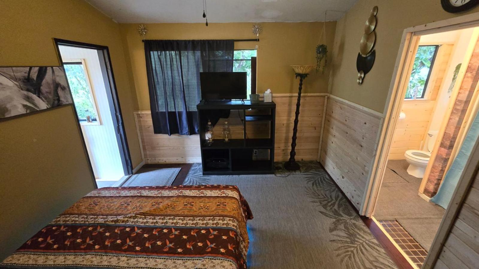 Large Double Room photo 1