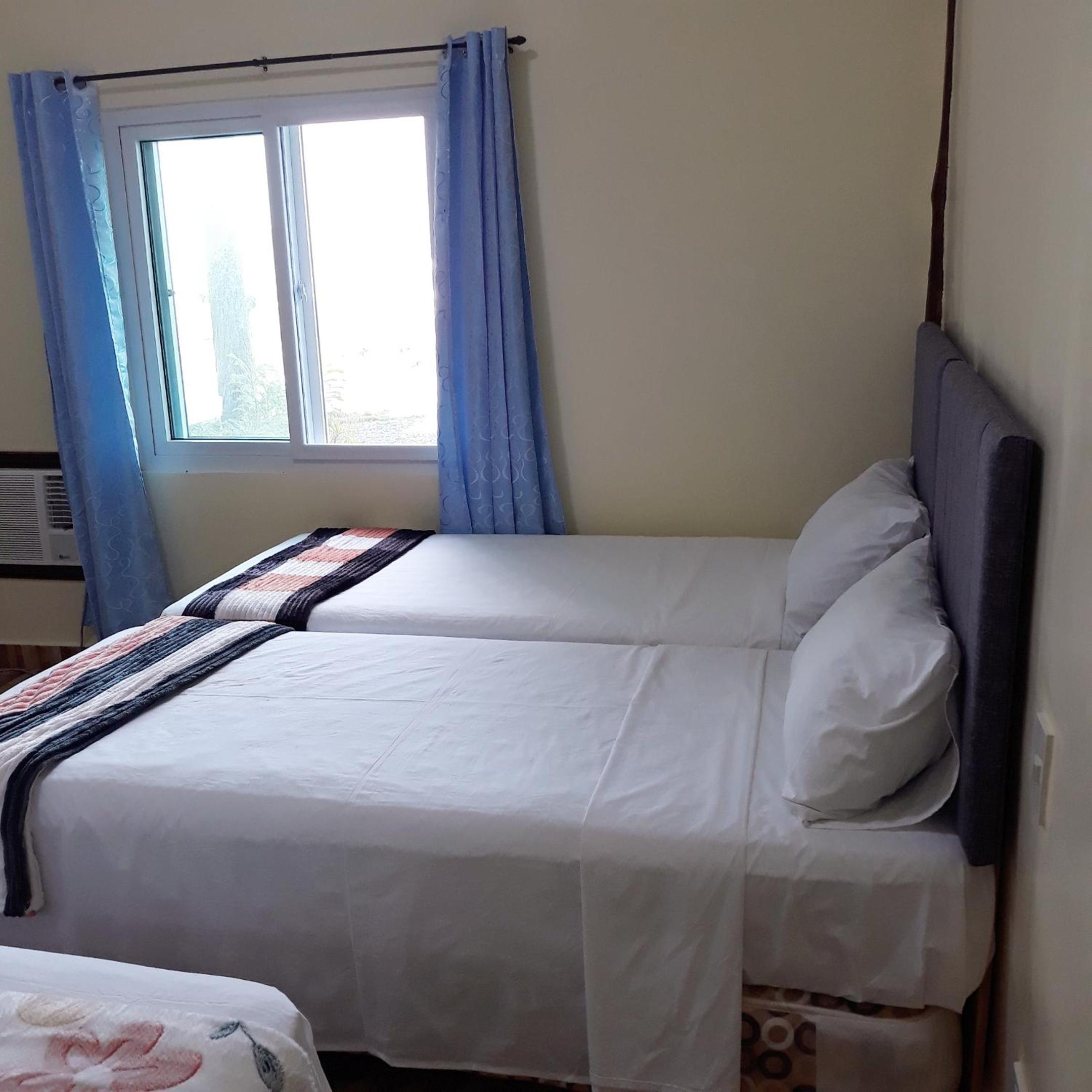 Deluxe Family Room - Photo 11
