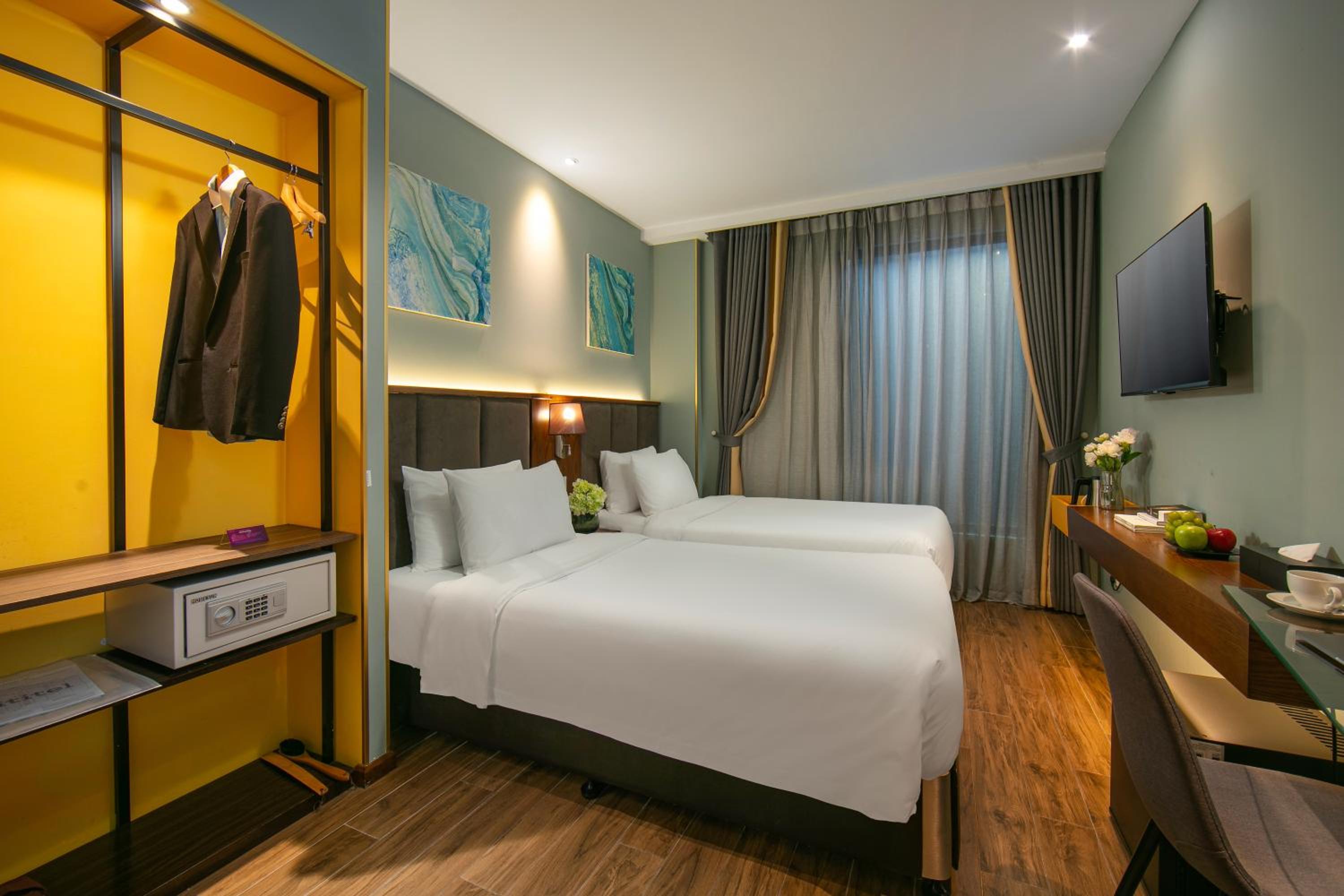 Deluxe Twin Room photo 3
