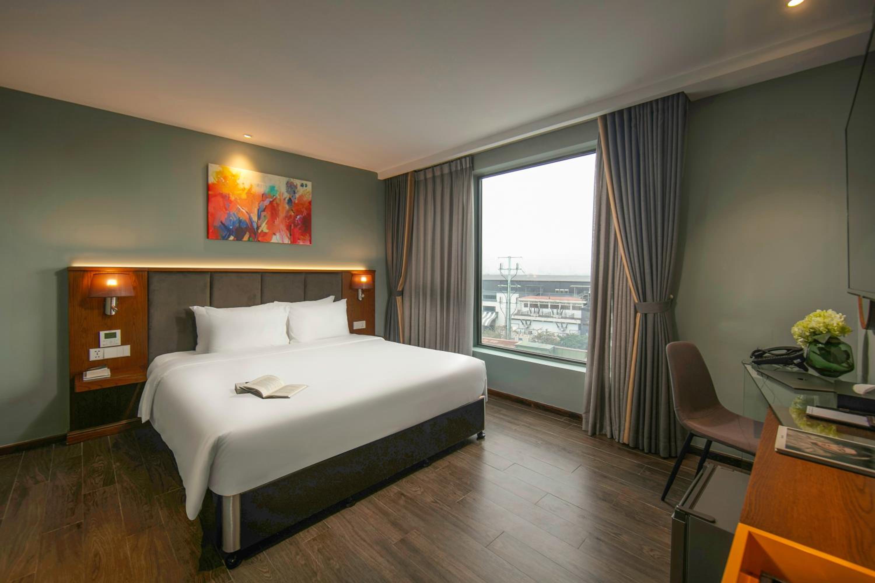 Suite with City View photo 2