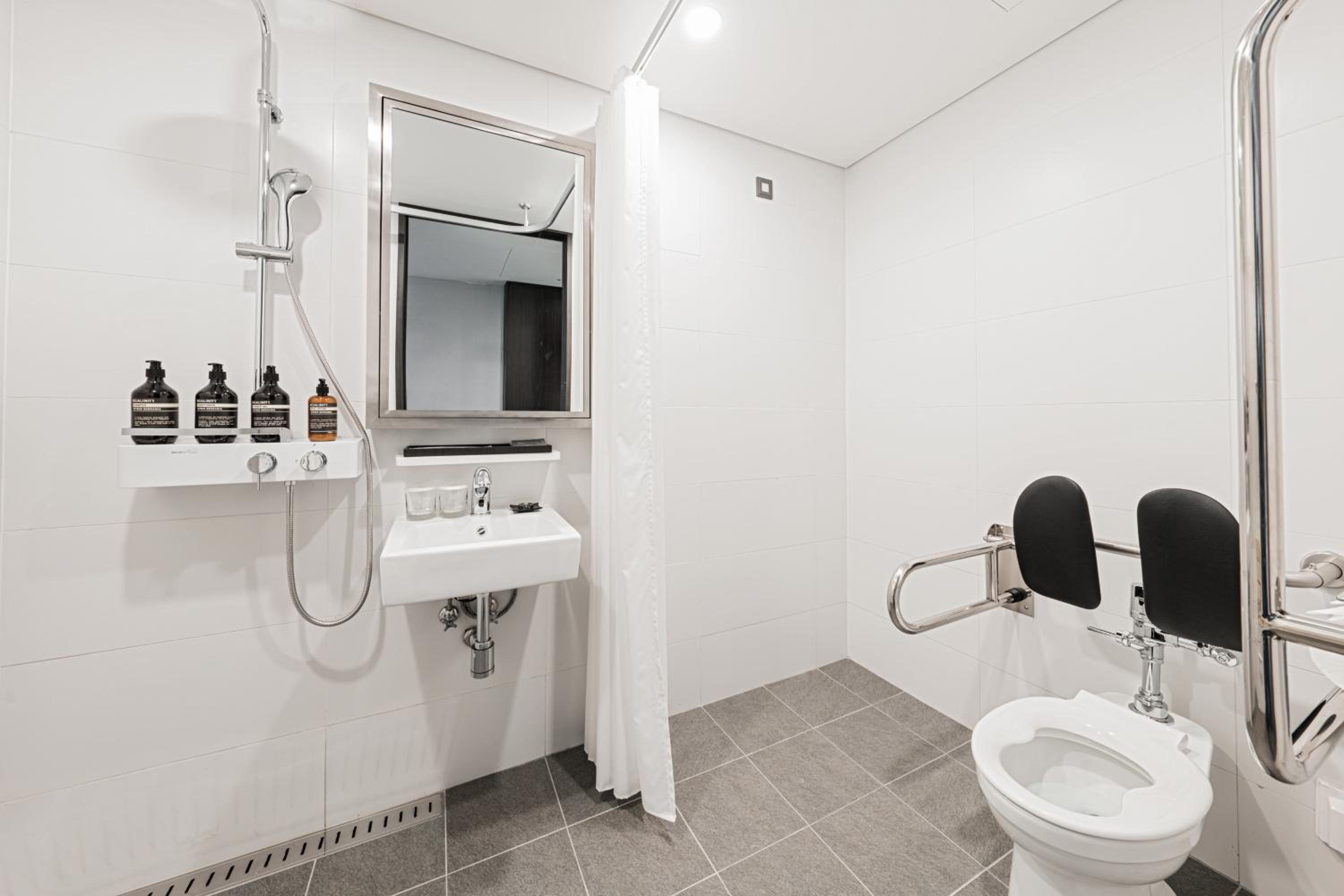 Double Room - Handicap - Photo 3