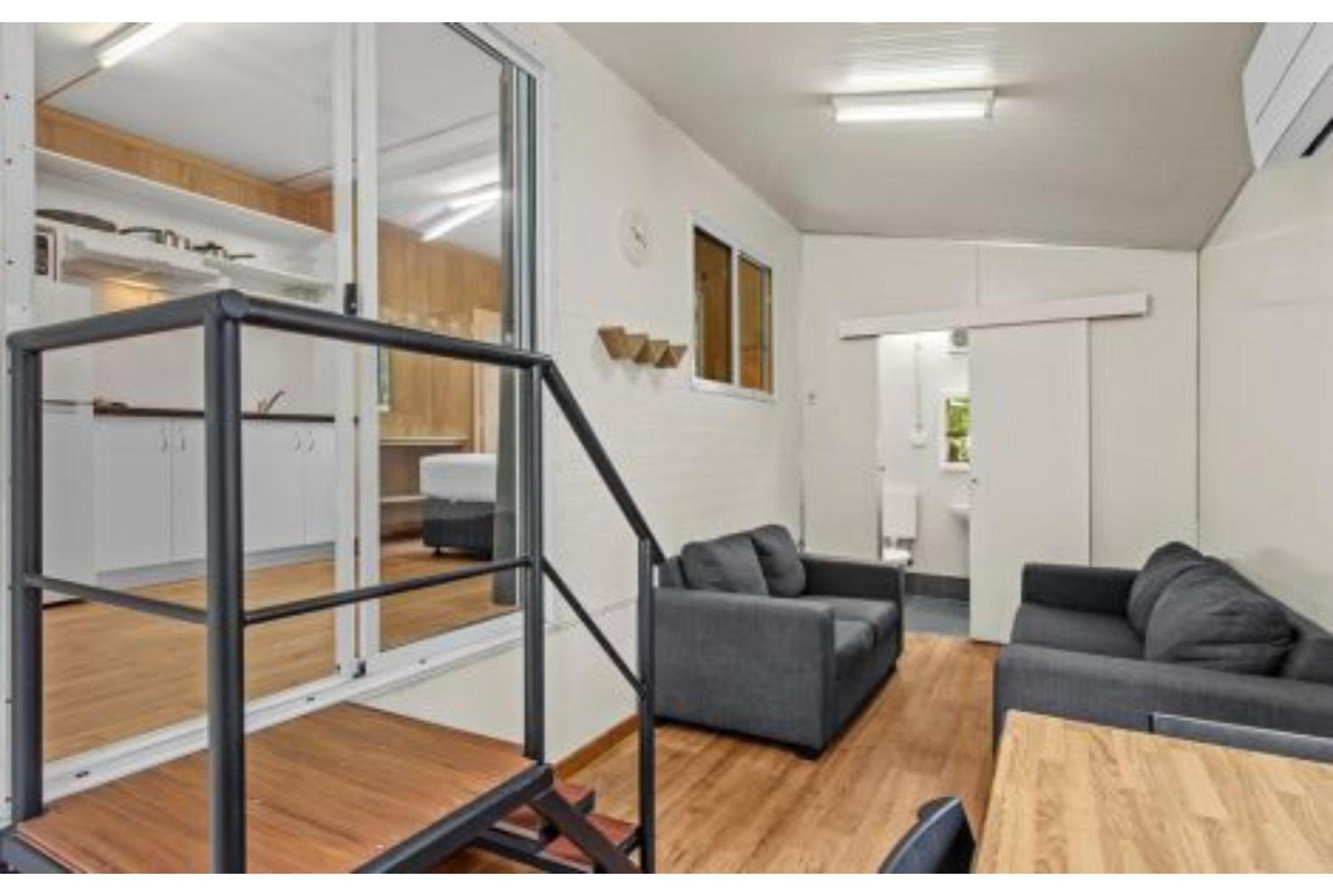 Economy Studio Cabin - Sleeps 4