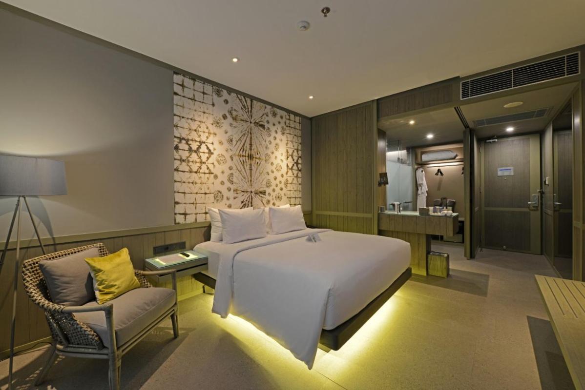 Special Offer - Suite with Bathtub and Gourmet Breakfast at Tea Room