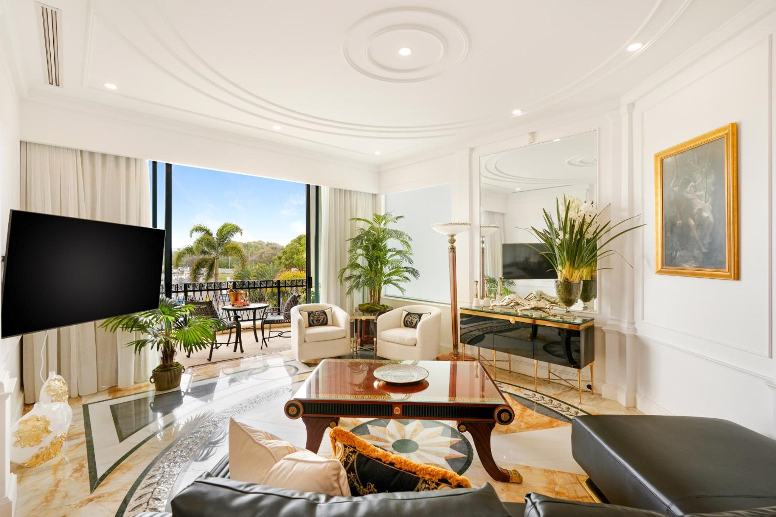 Two-Bedroom Apartment thumbnail 5