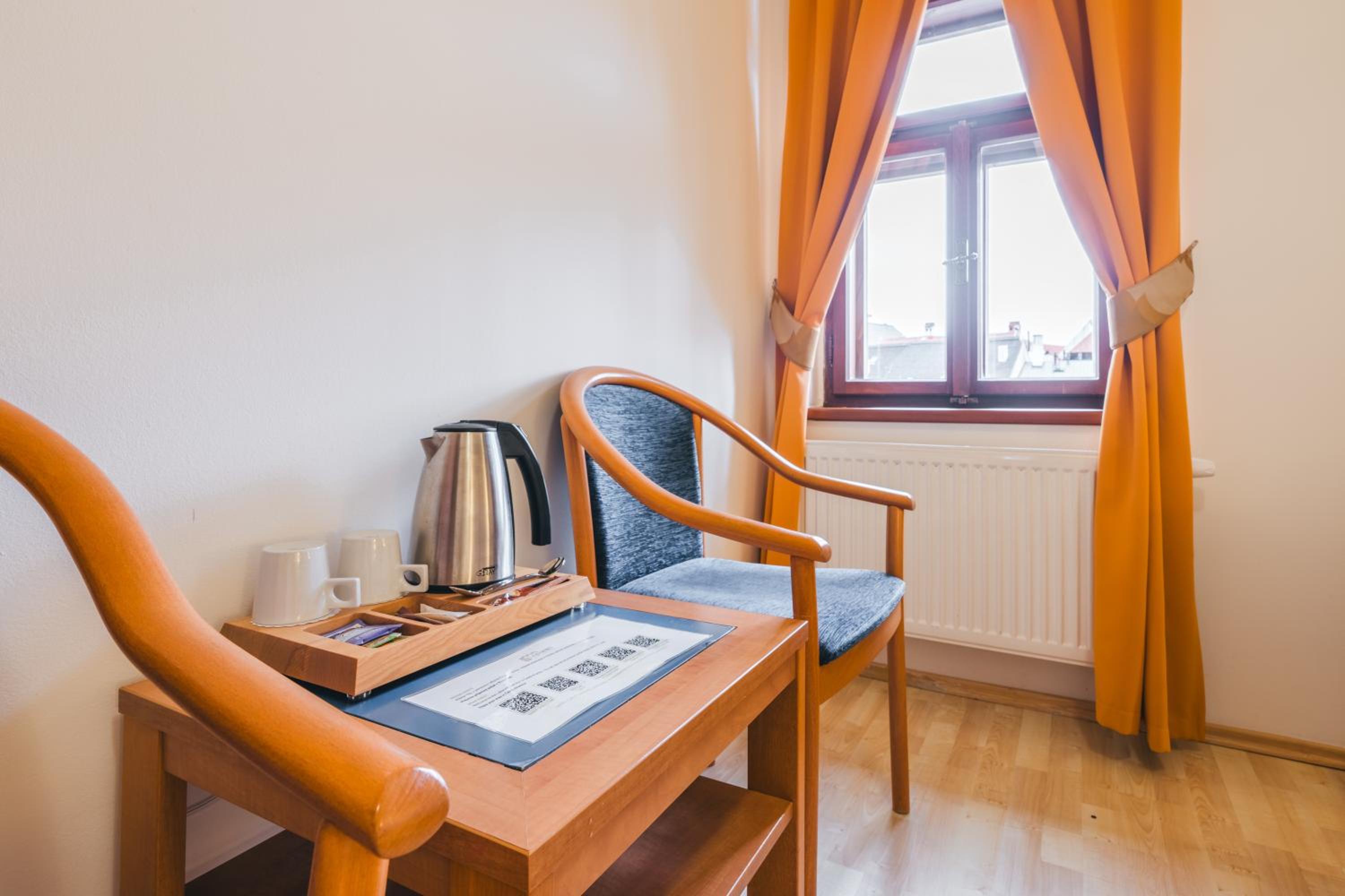 Double or Twin Room photo 3