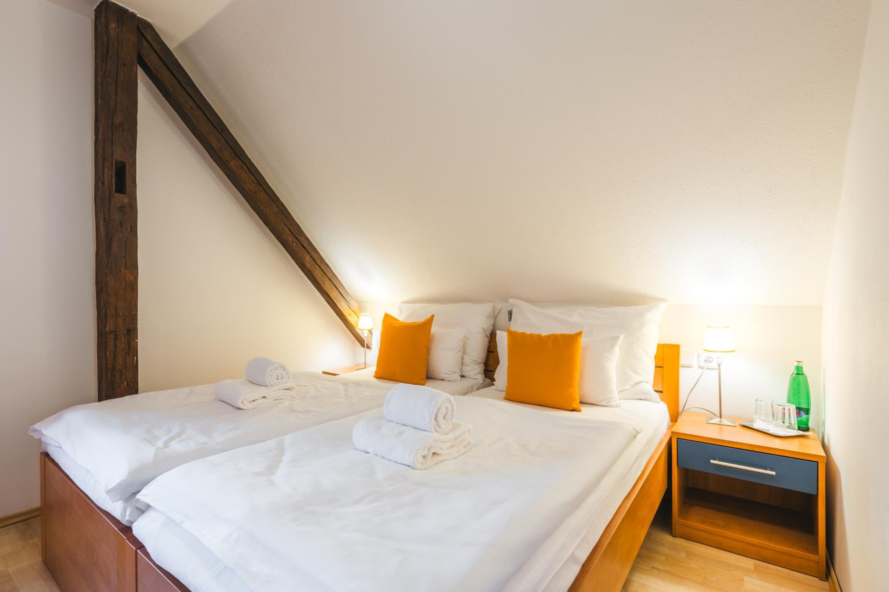 Double or Twin Room photo 3