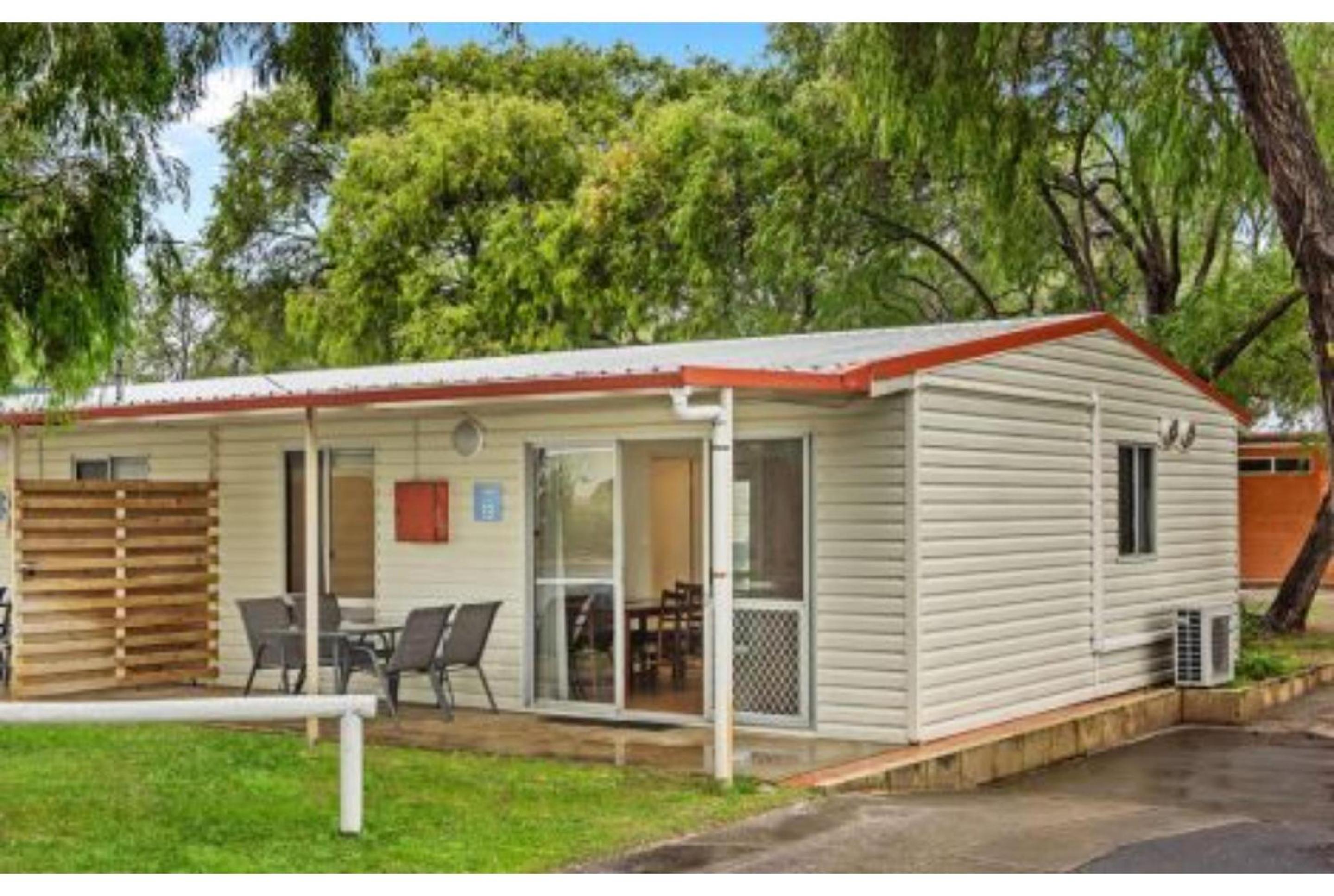 Standard 2 Bedroom Cabin - Pet Friendly photo 3