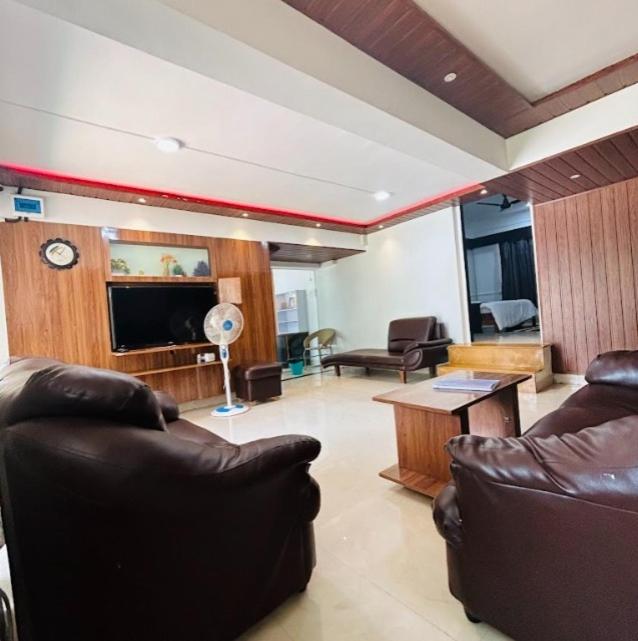 Villa photo 2