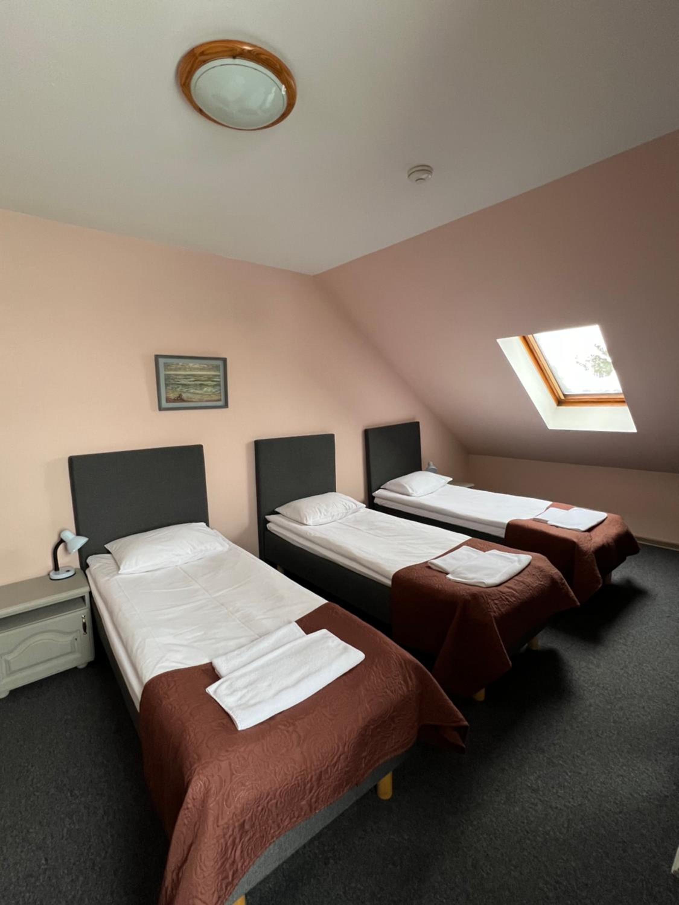 Standard Triple Room - Photo 3