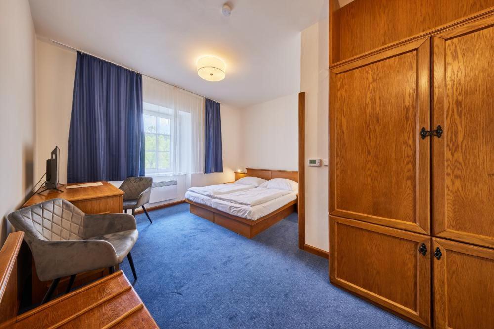 Standard Double Room - Photo 2