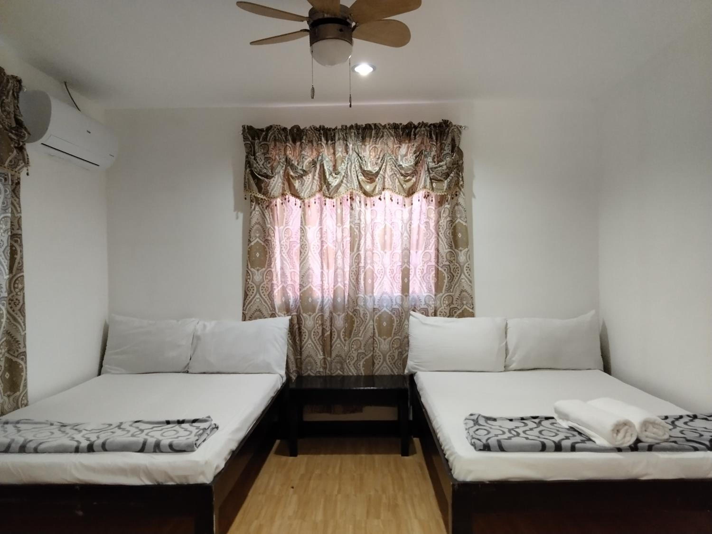 Superior Triple Room photo 2