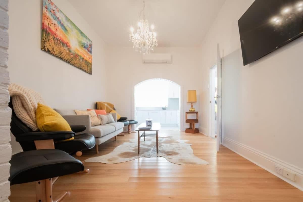 Apartment photo 1