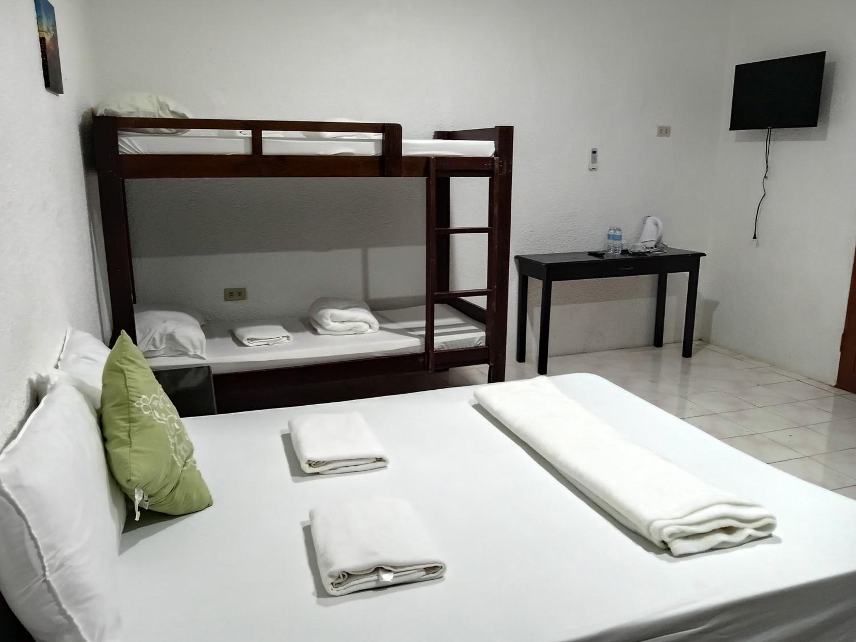 Family Room photo 3