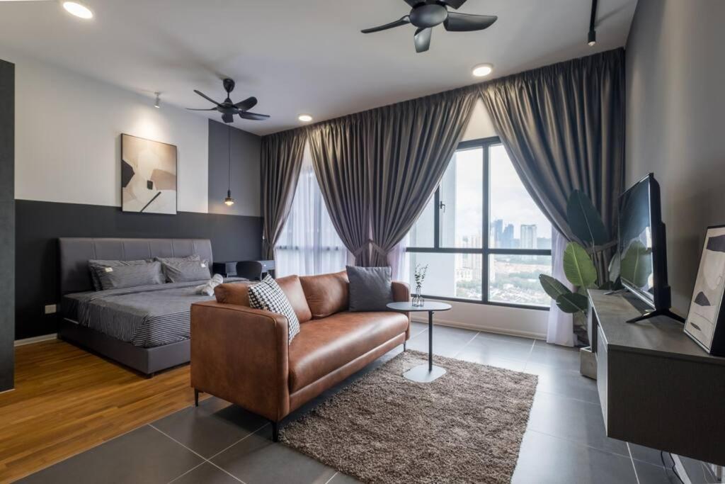Studio Apartment photo 1