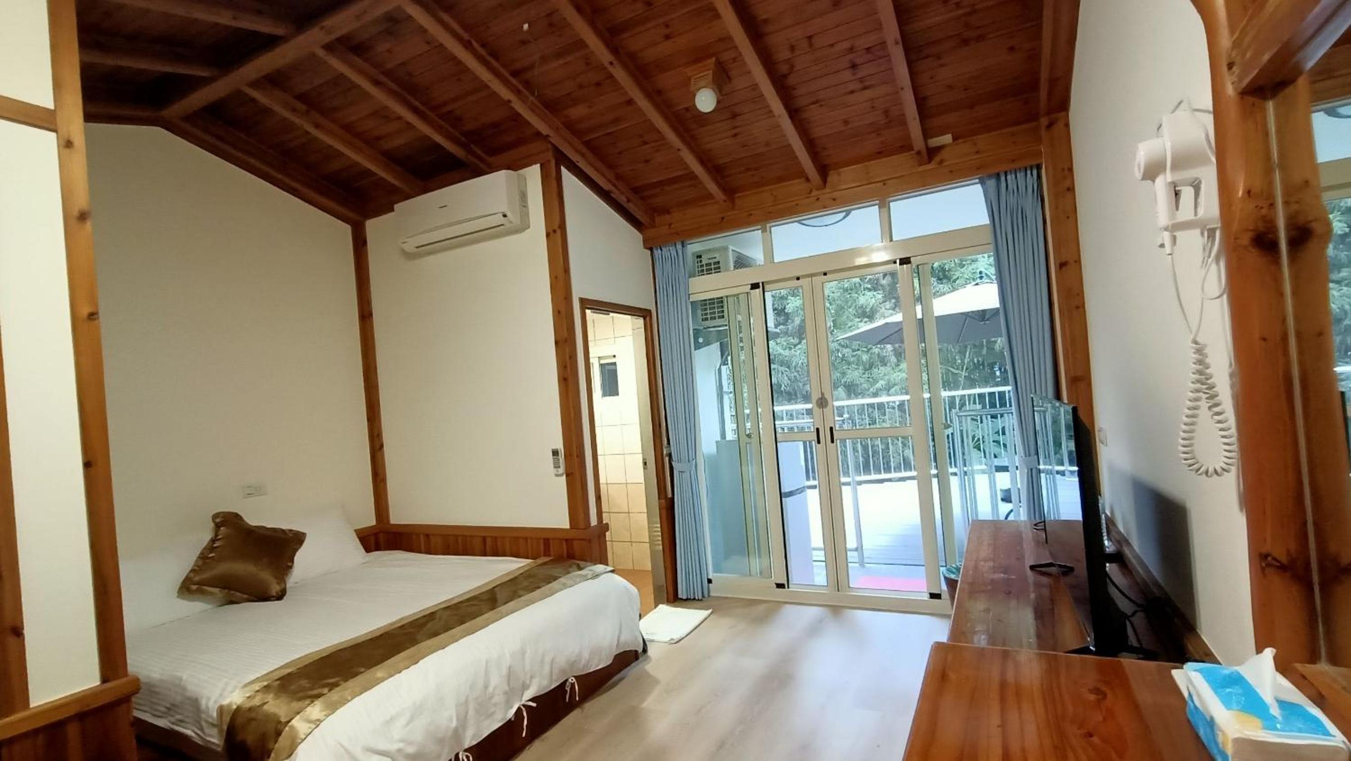 Standard Double Room - Photo 4